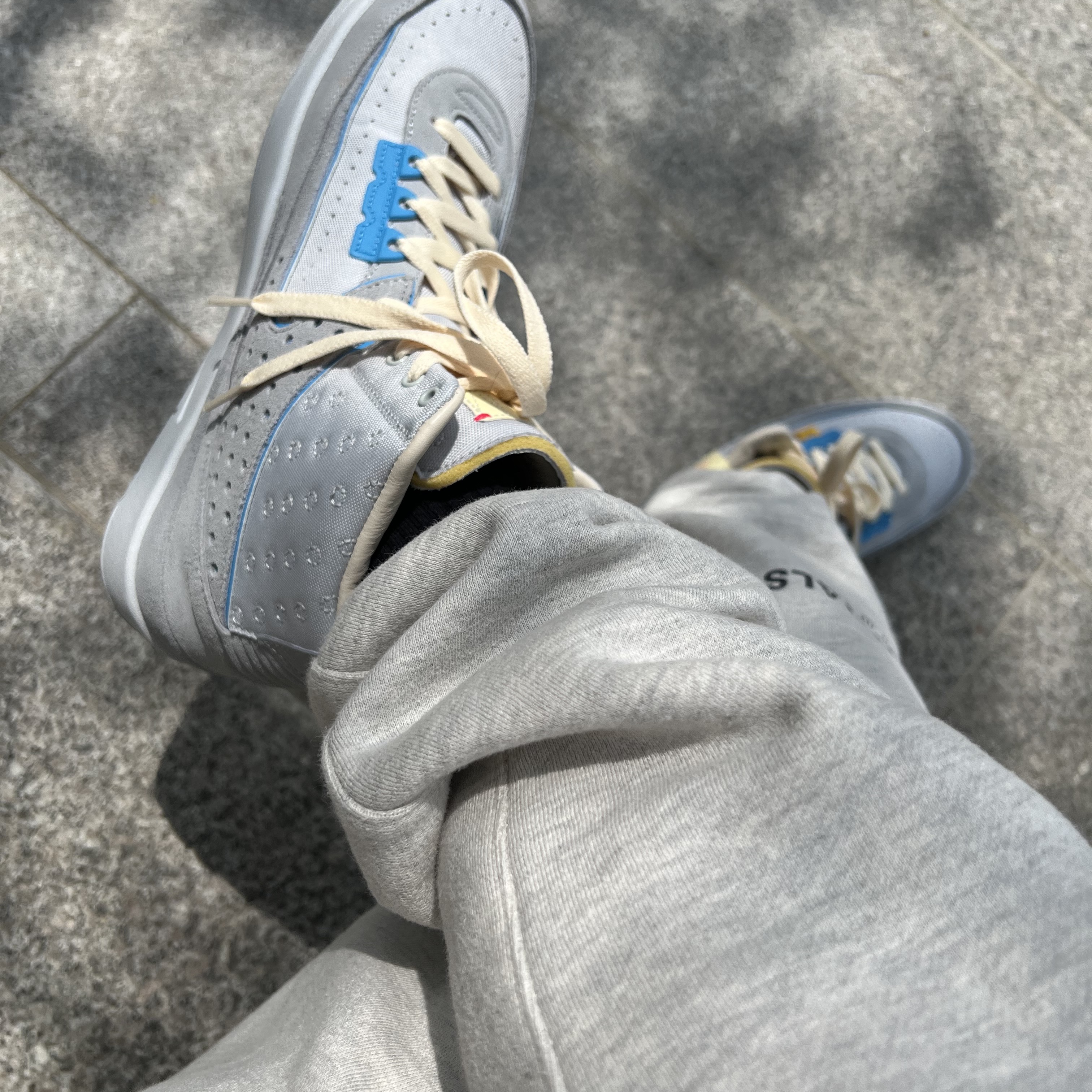 Jordan 2 x Union Retro SP Grey Fog 착용 스타일 - 3