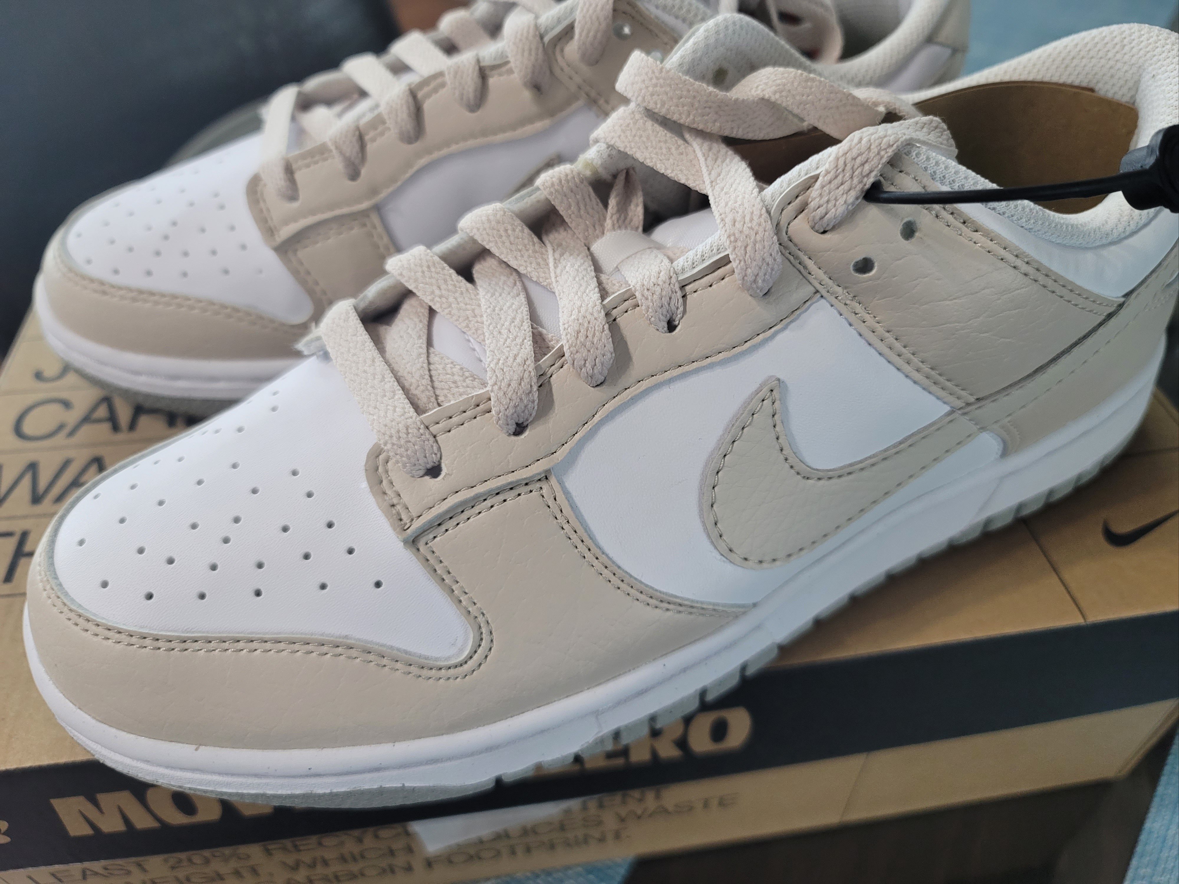 (W) Nike Dunk Low Next Nature Light Orewood Brown 착용 스타일
