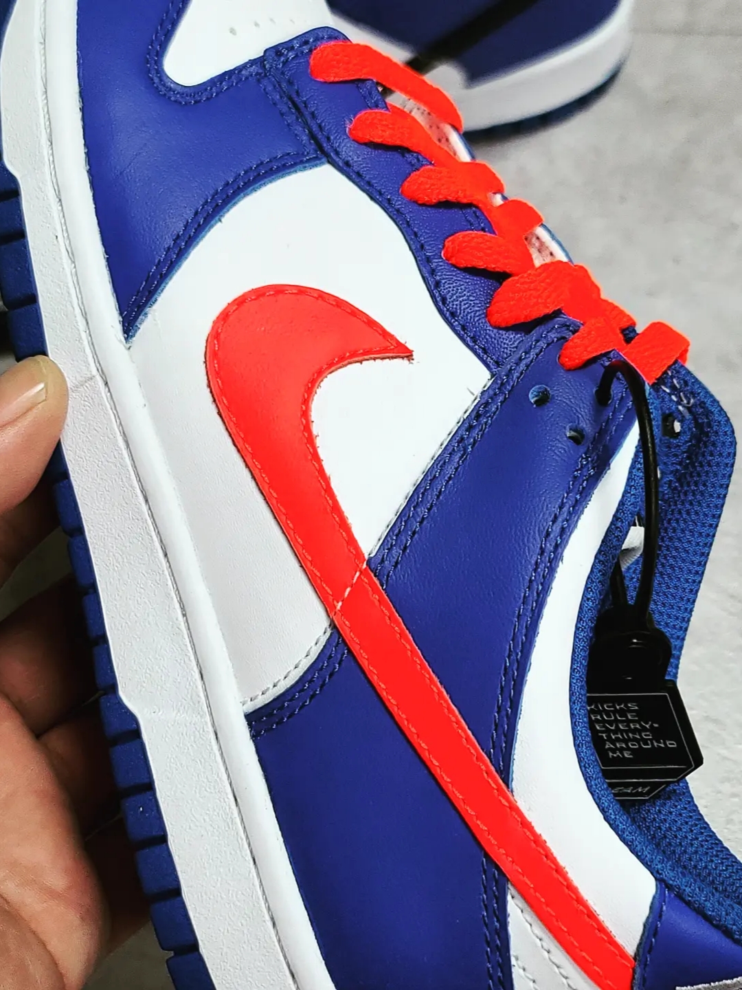 (GS) Nike Dunk Low Bright Crimson Game Royal 착용 스타일 - 4