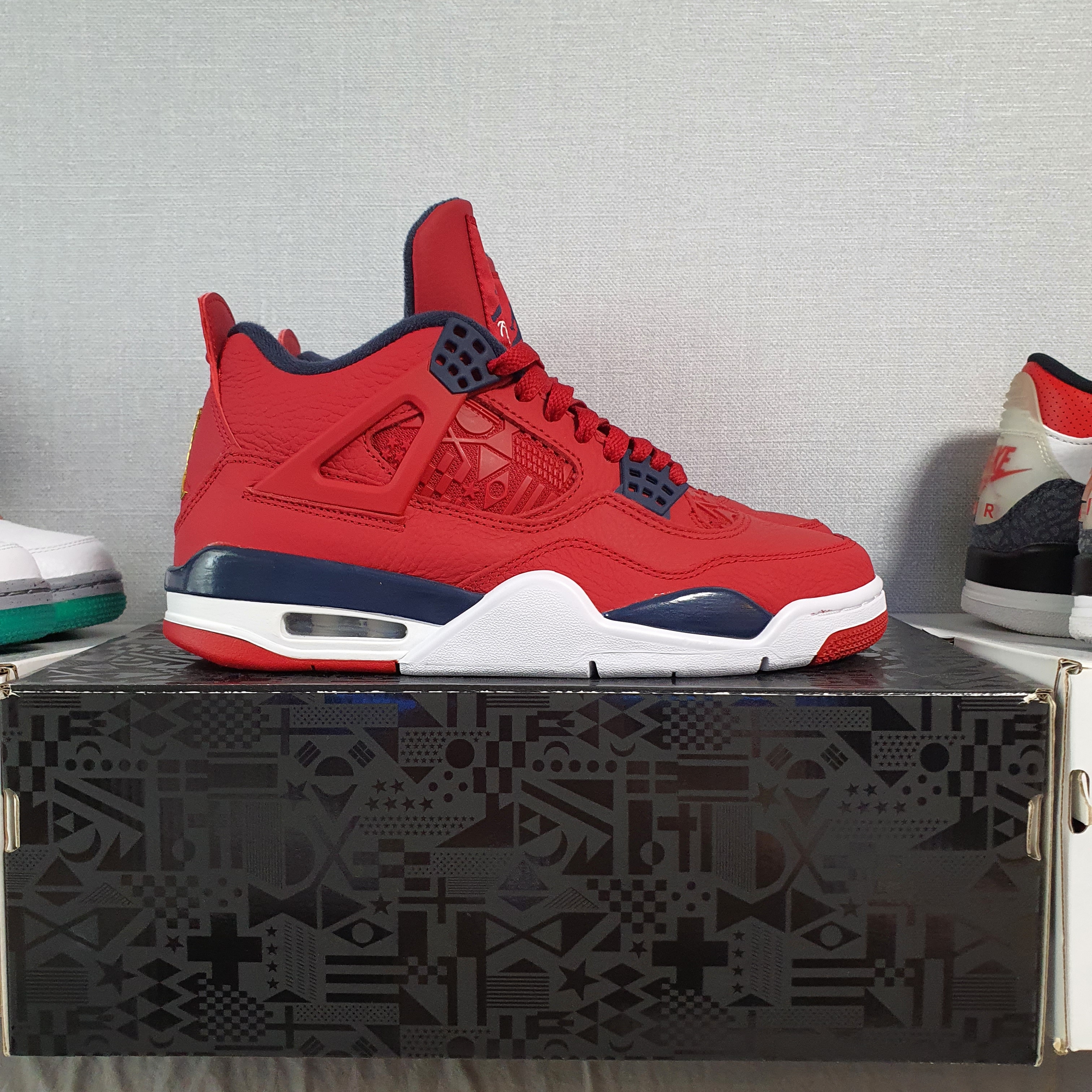 (W) Nike Air Max 97 SE Coffee, Jordan 3 Retro SE Denim Fire Red 착용 스타일 - 3