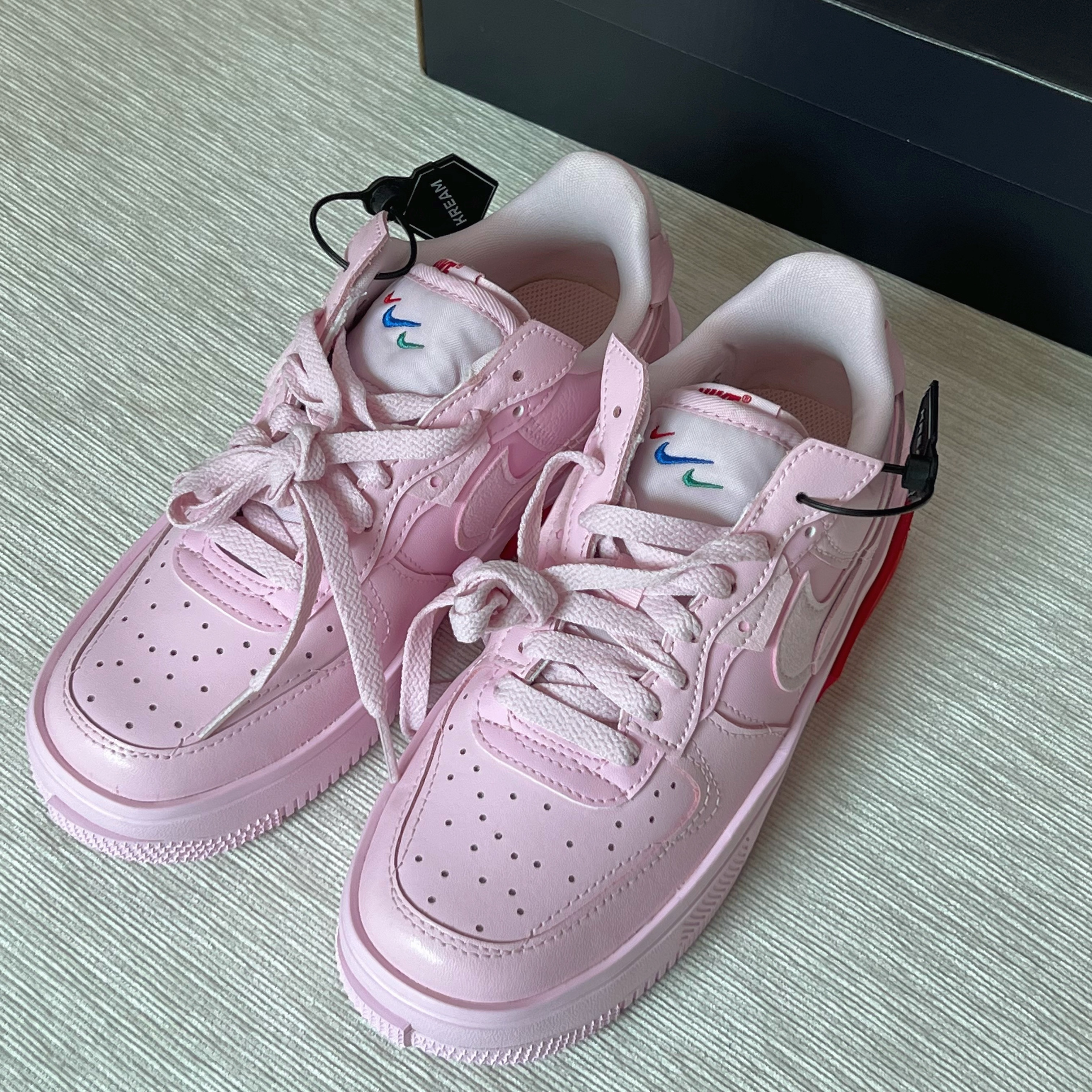 (W) Nike Air Force 1 Fontanka Pink Foam 착용 스타일 - 1