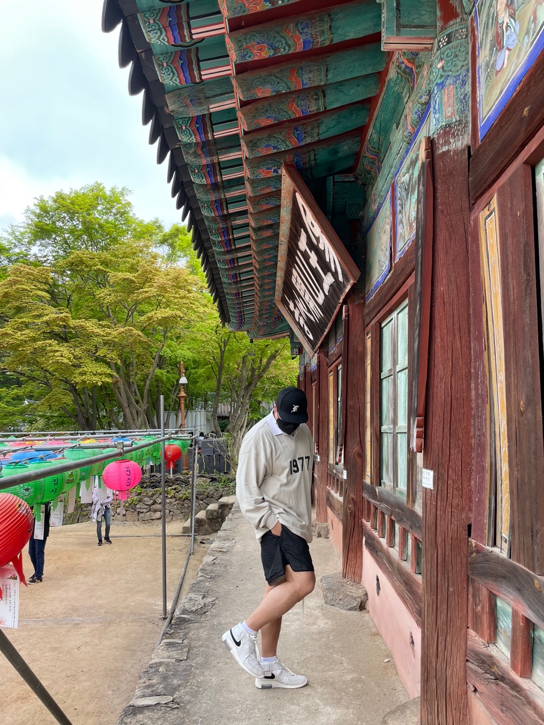 Nike x Fear of God Air Fear of God Raid Light Bone, Essentials 1977 Rugby Long Sleeve Polo Wheat - 22SS 착용 스타일 - 2