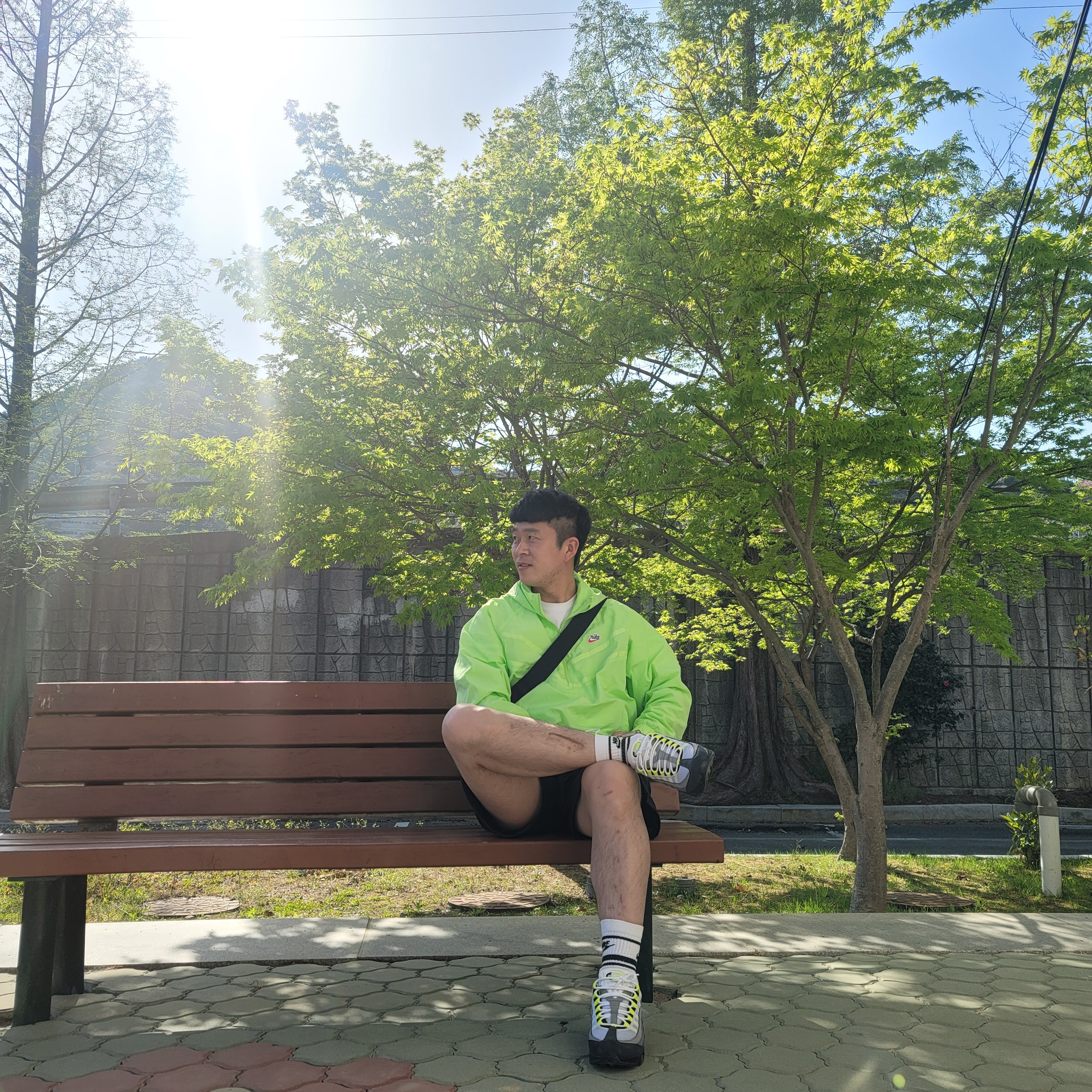 Nike Air Max 95 OG Neon Yellow 2020 착용 스타일 - 2