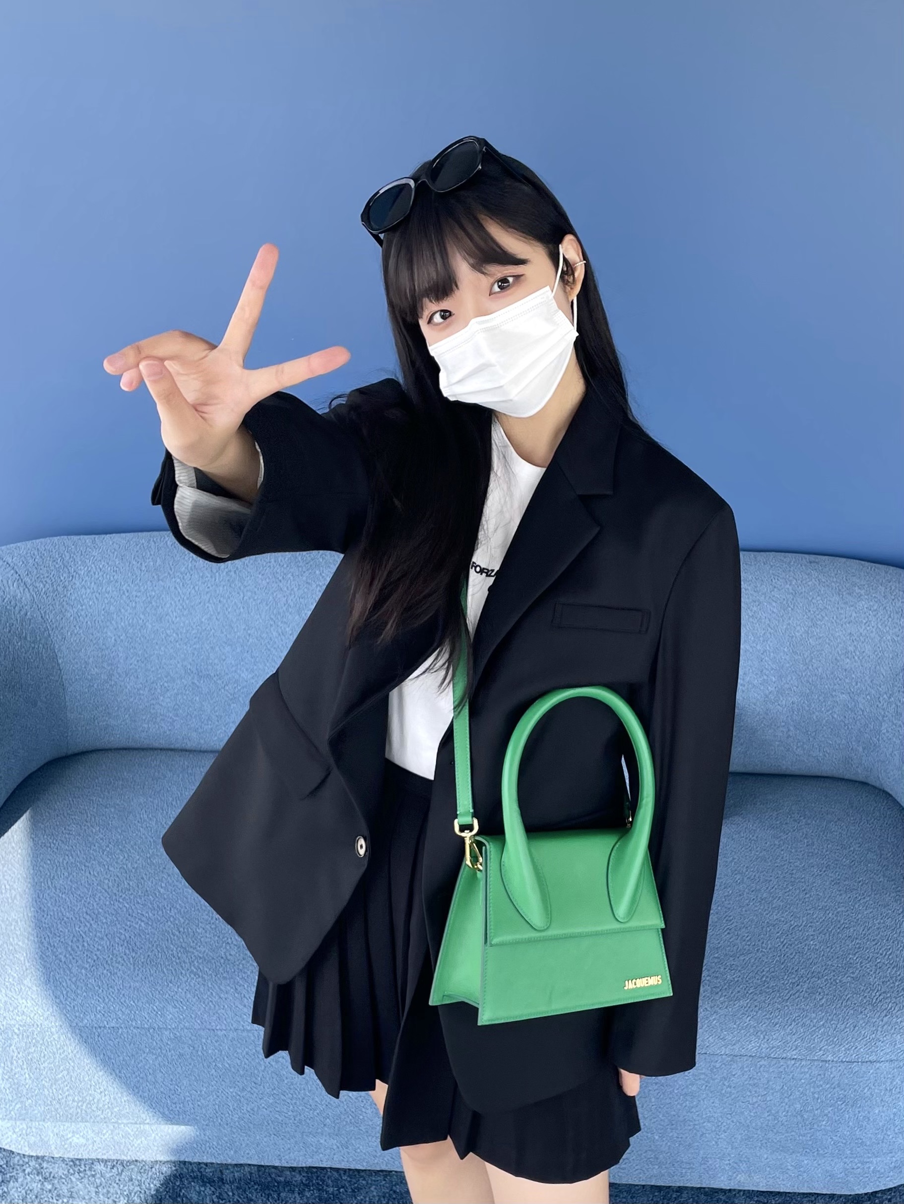 (W) Nike Dunk Low Vintage Green, Jacquemus Le Grand Chiquito Large Leather Handbag Green 착용 스타일 - 2