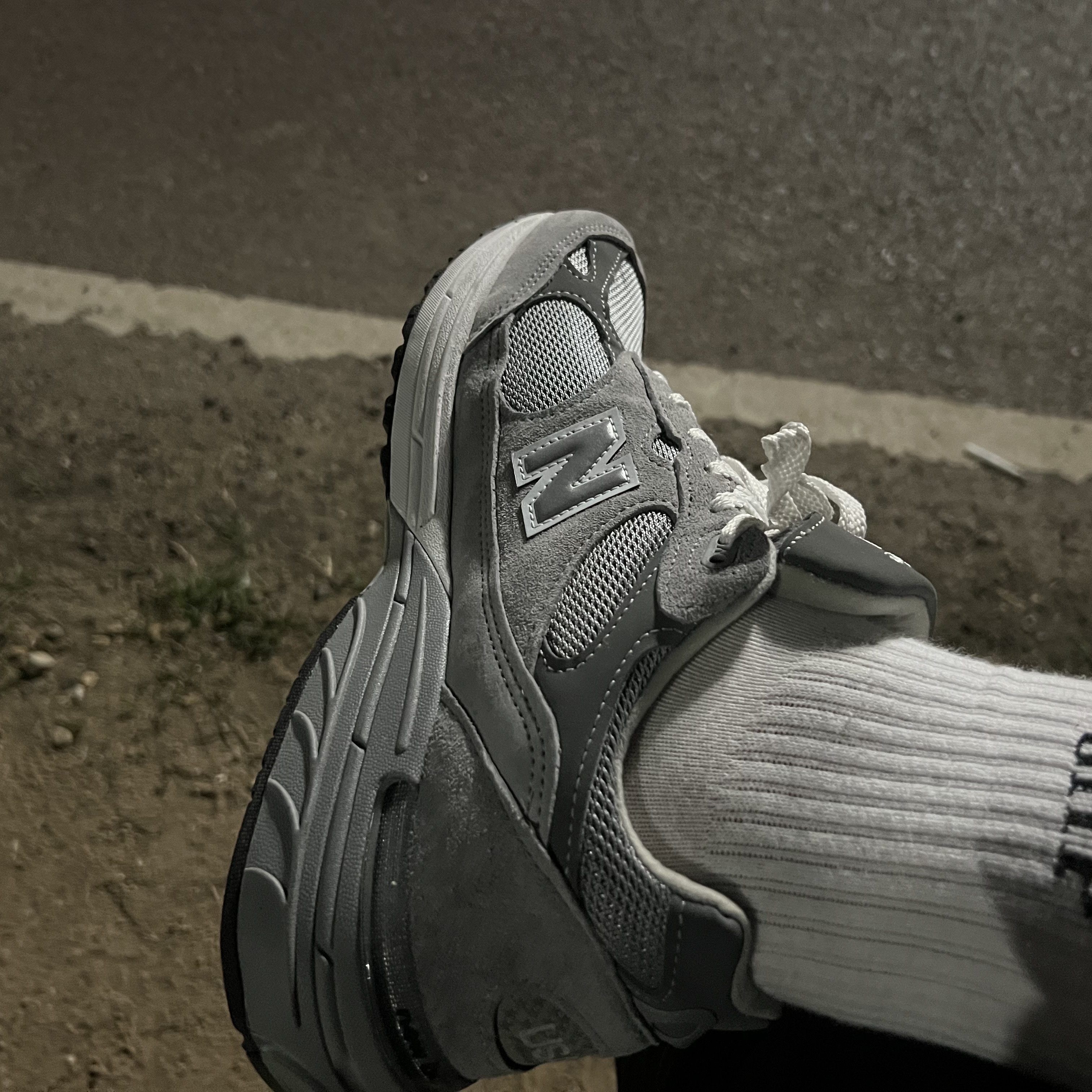 New Balance 993 Made in USA Grey - 2E Wide 착용 스타일