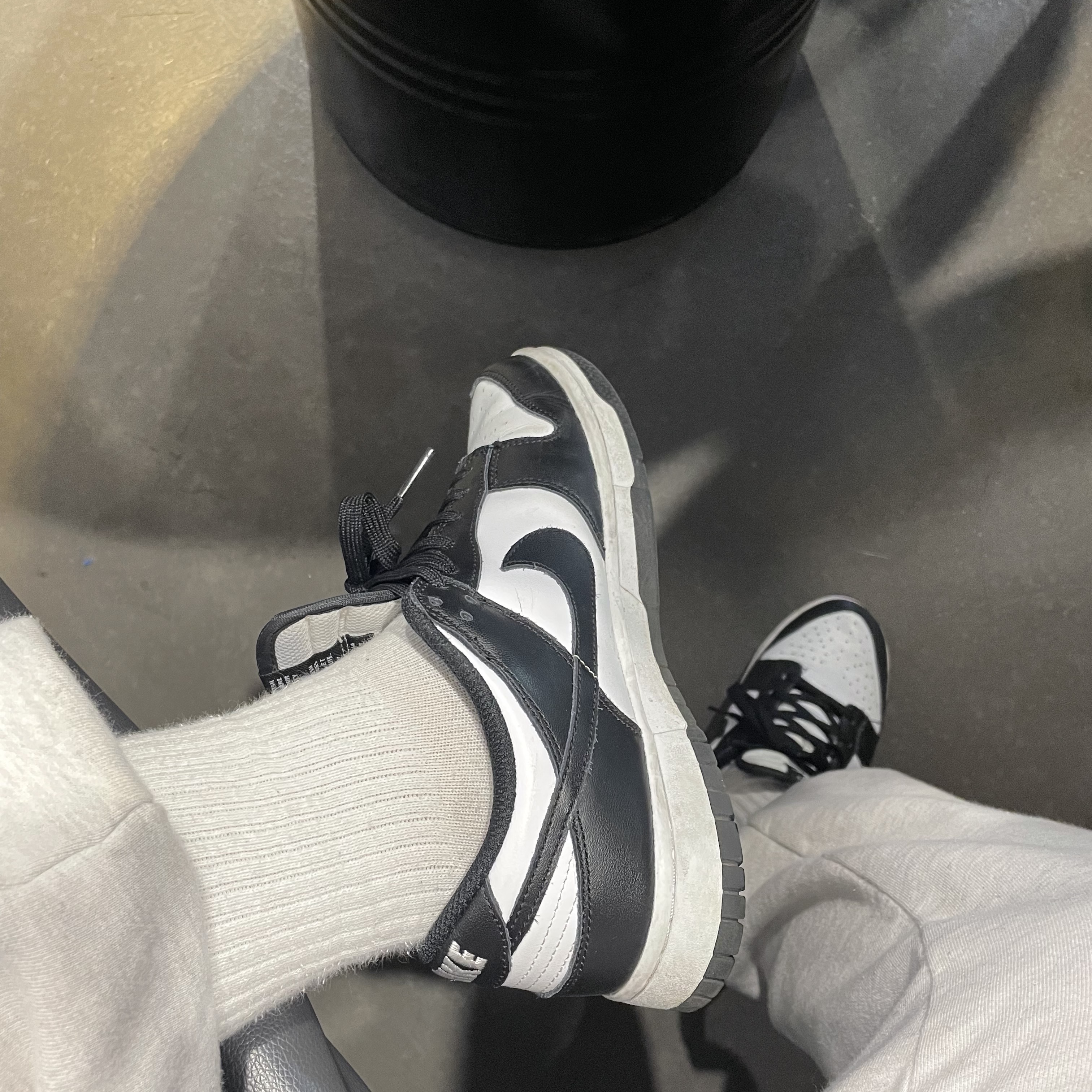 Nike Dunk Low Retro Black 착용 스타일