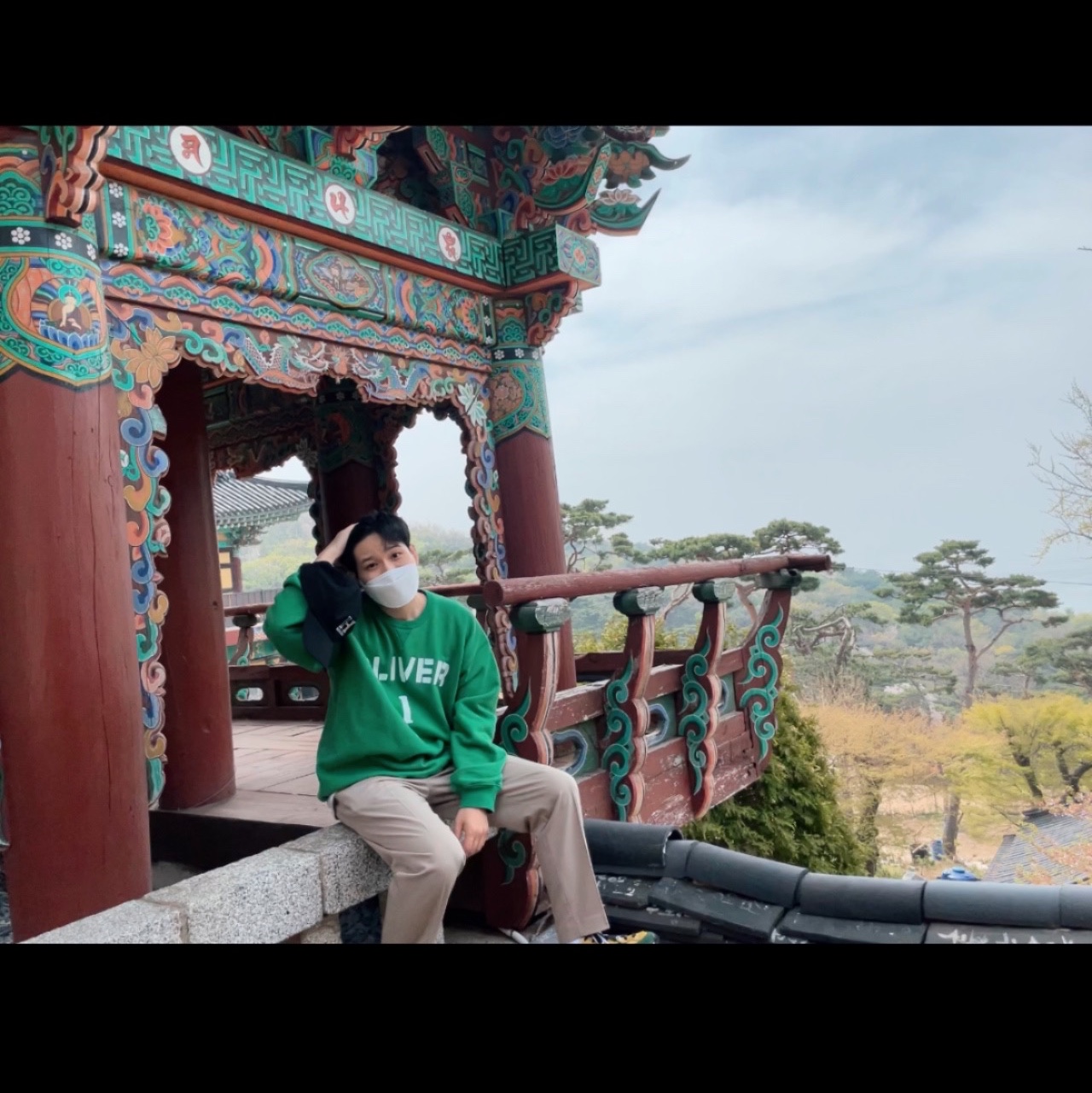 Nike x Sacai VaporWaffle Tour Yellow & Gorge Green Sail 착용 스타일 - 2