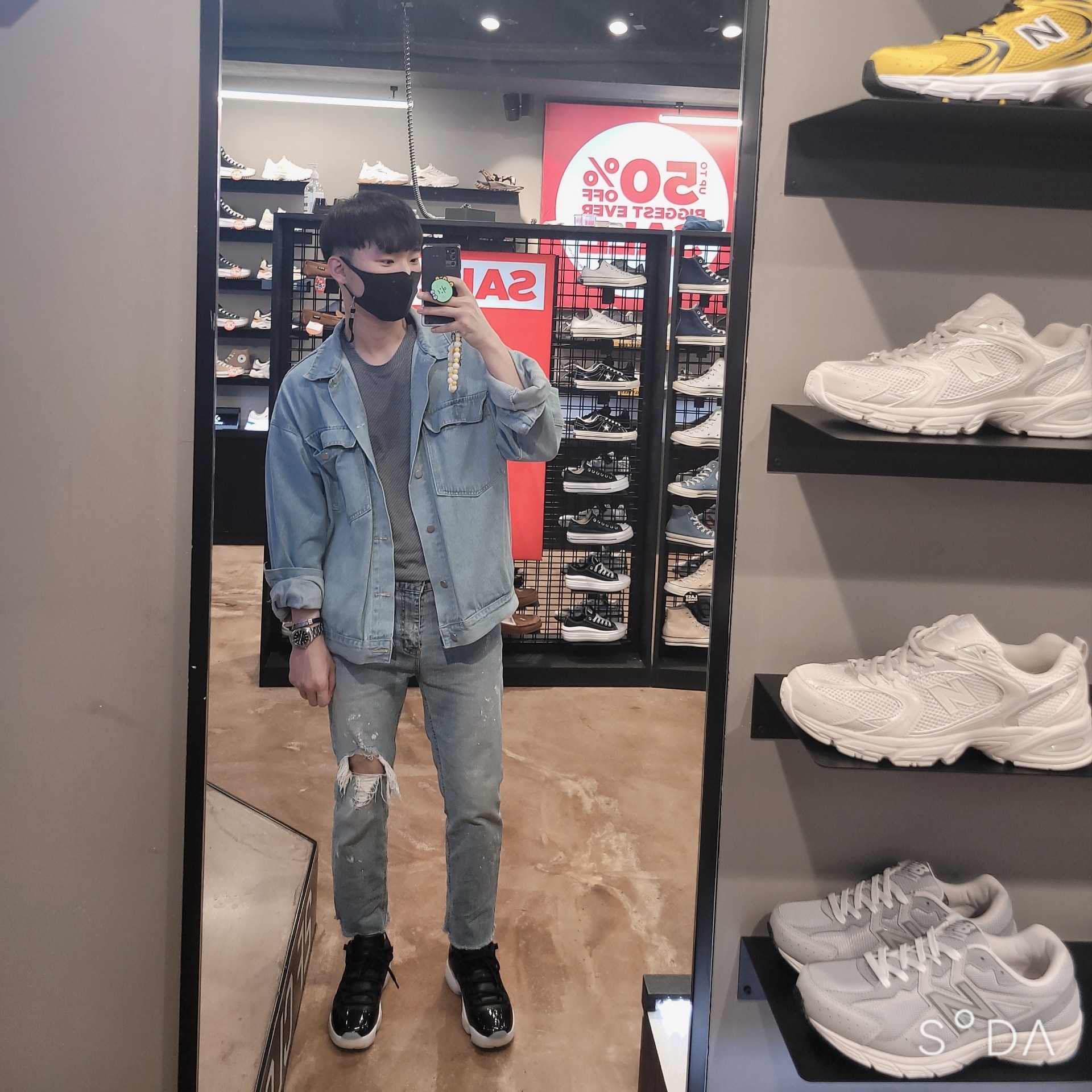 Jordan 11 Retro Low 72-10 착용 스타일 - 1