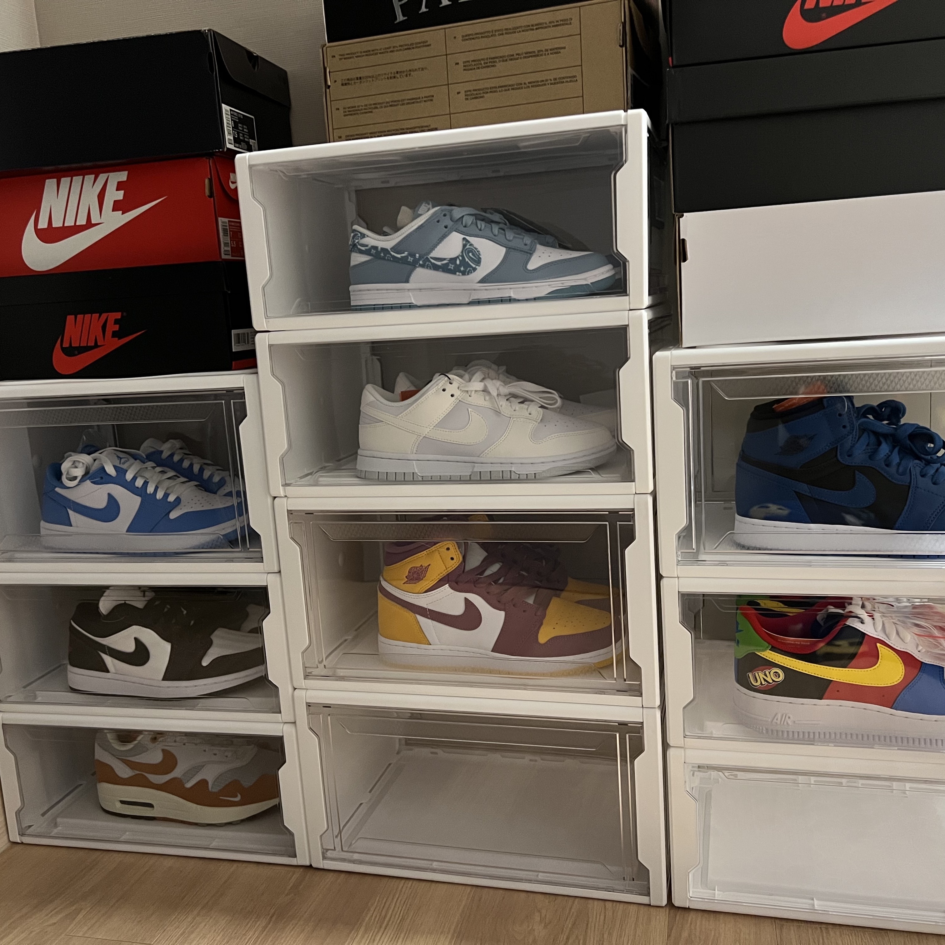 Nike x Off-White Blazer Low '77 White and University Red, (GS) Nike Dunk Low Black 착용 스타일 - 2