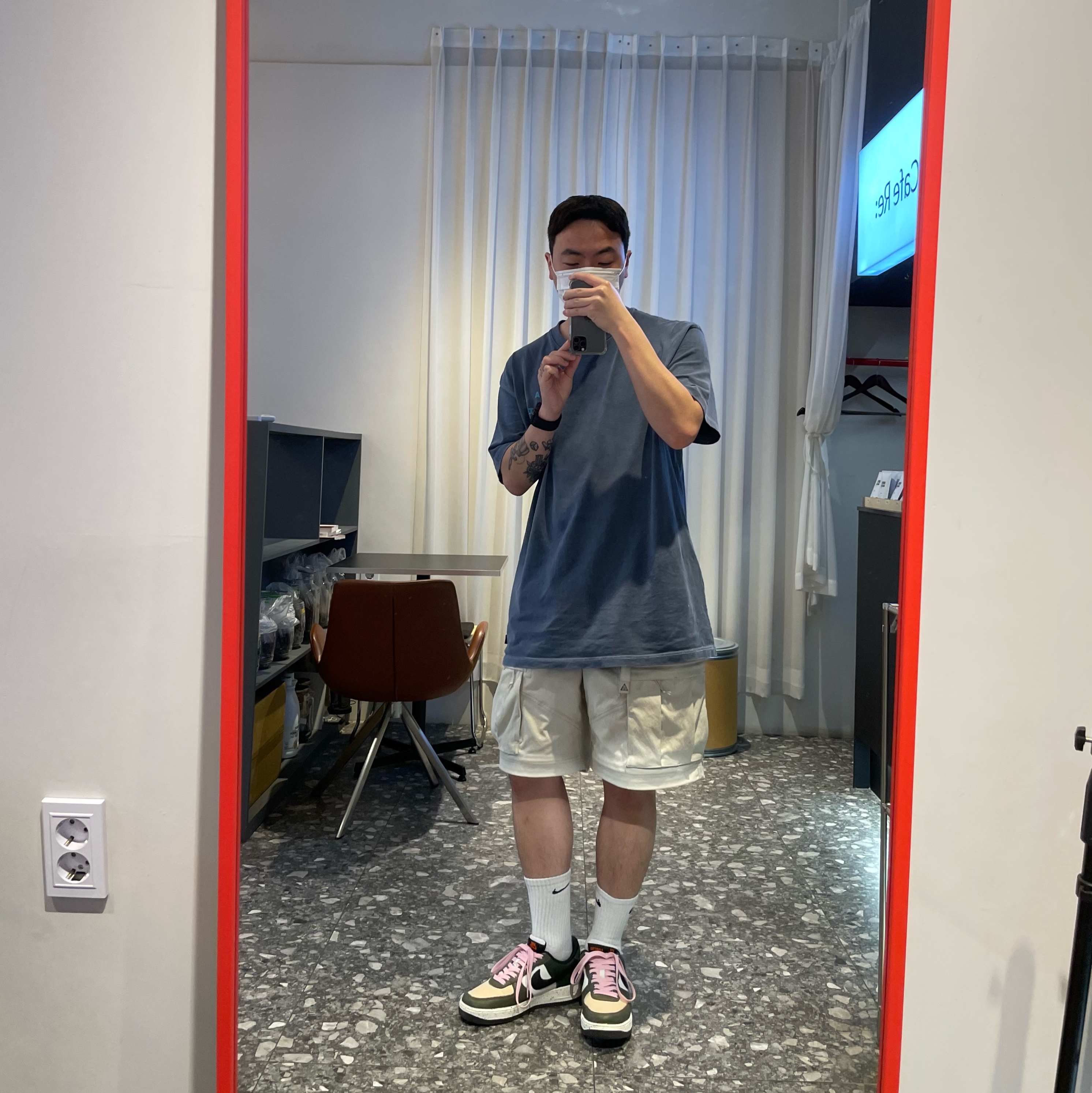 Nike Air Force 1 Low Gore-Tex Escape, Nike ACG Smith Summit Cargo Pants Light Bone - Asia 착용 스타일