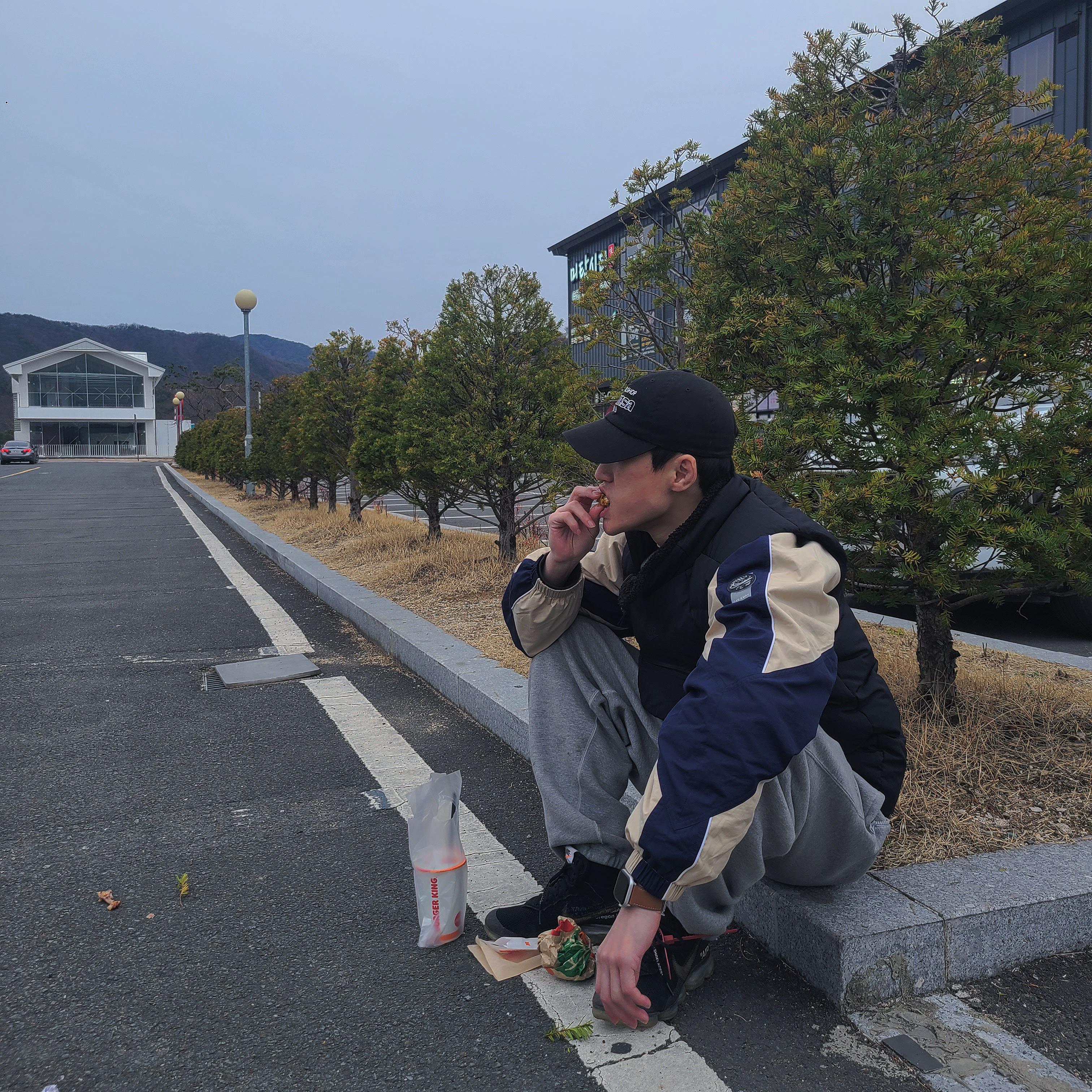 Nike x Cav Empt Track Jacket Navy, Nike x Stussy NRG BR Fleece Pants Grey 착용 스타일