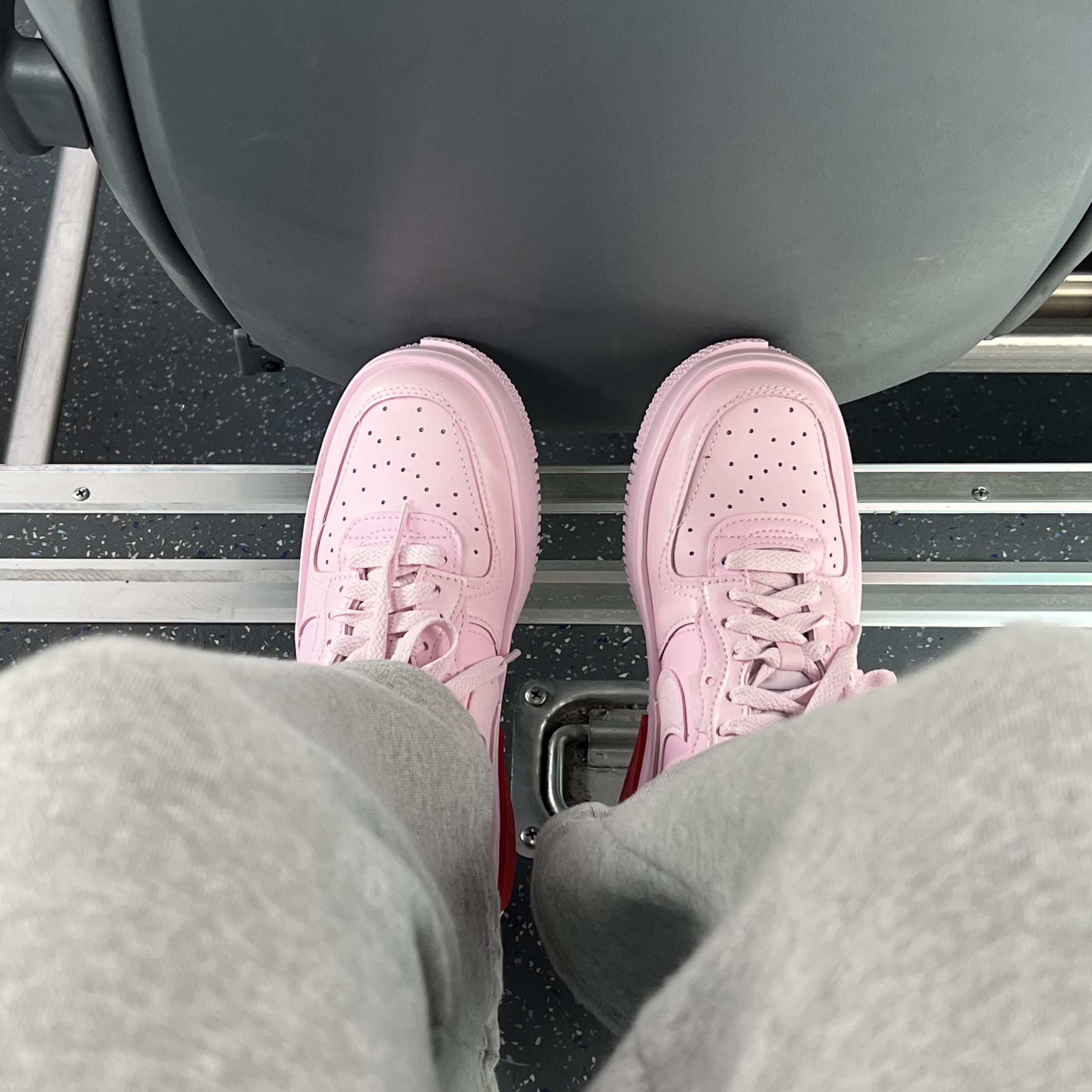 (W) Nike Air Force 1 Fontanka Pink Foam 착용 스타일 - 2