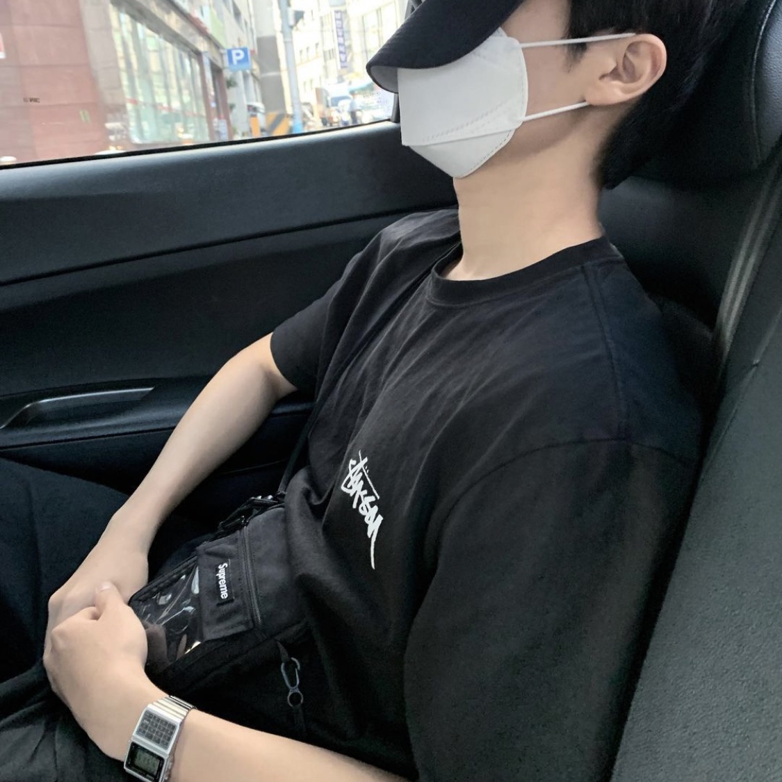 Stussy Painter Dyed T-Shirt Black, Supreme Utility Pouch Black - 19SS 착용 스타일 - 3