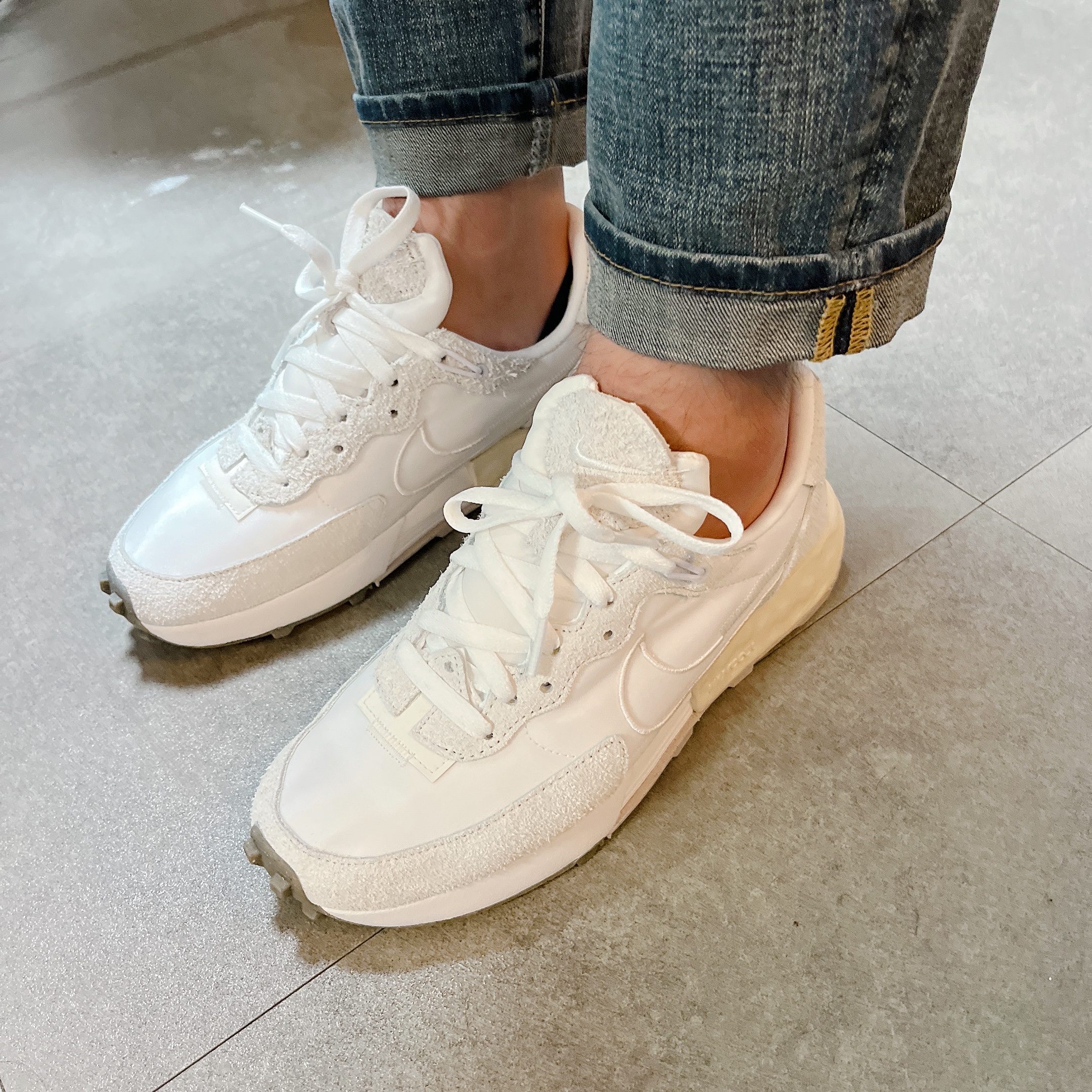 (W) Nike Fontanka Waffle White 착용 스타일 - 1