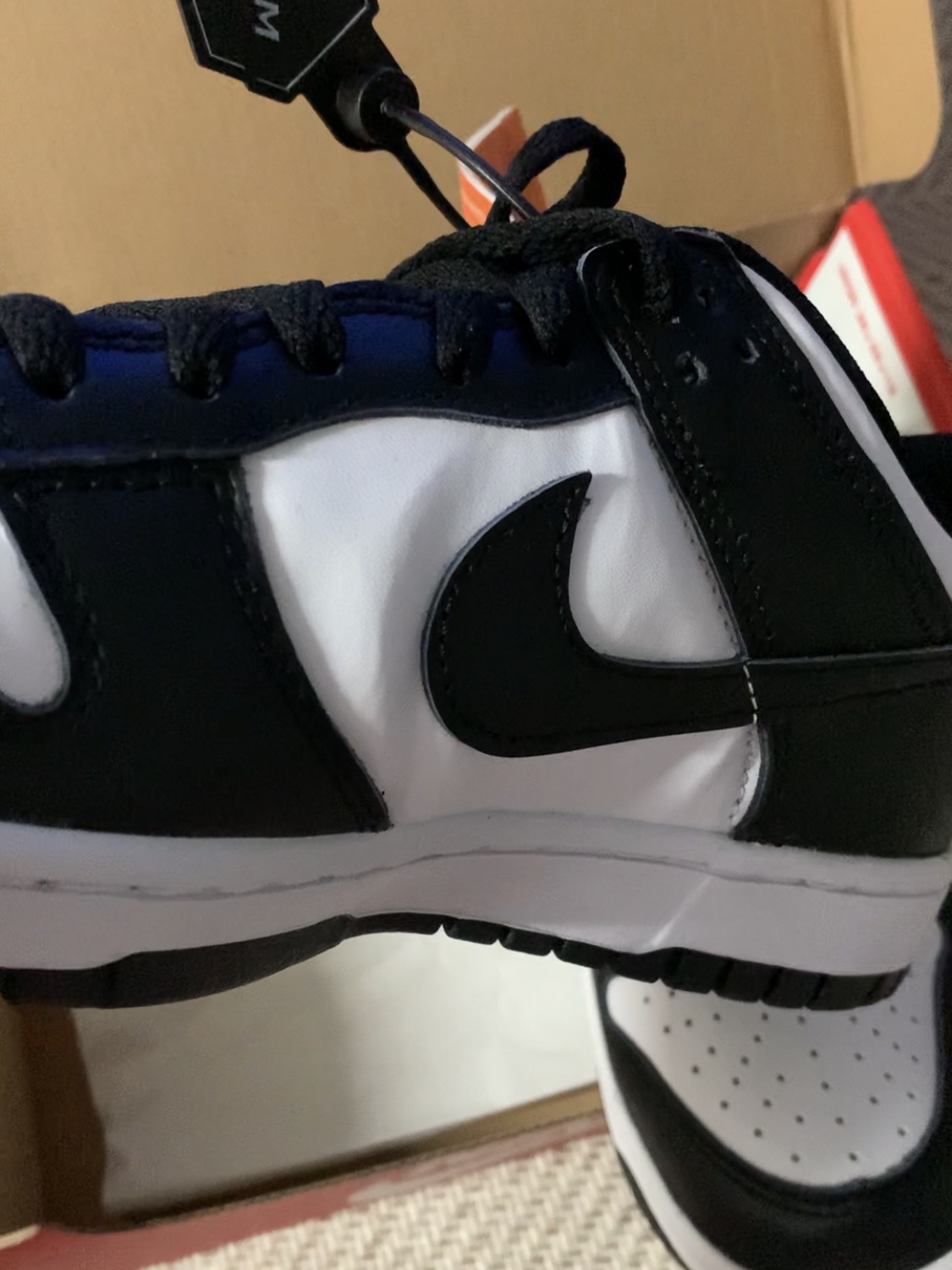 (GS) Nike Dunk Low Black 착용 스타일 - 4