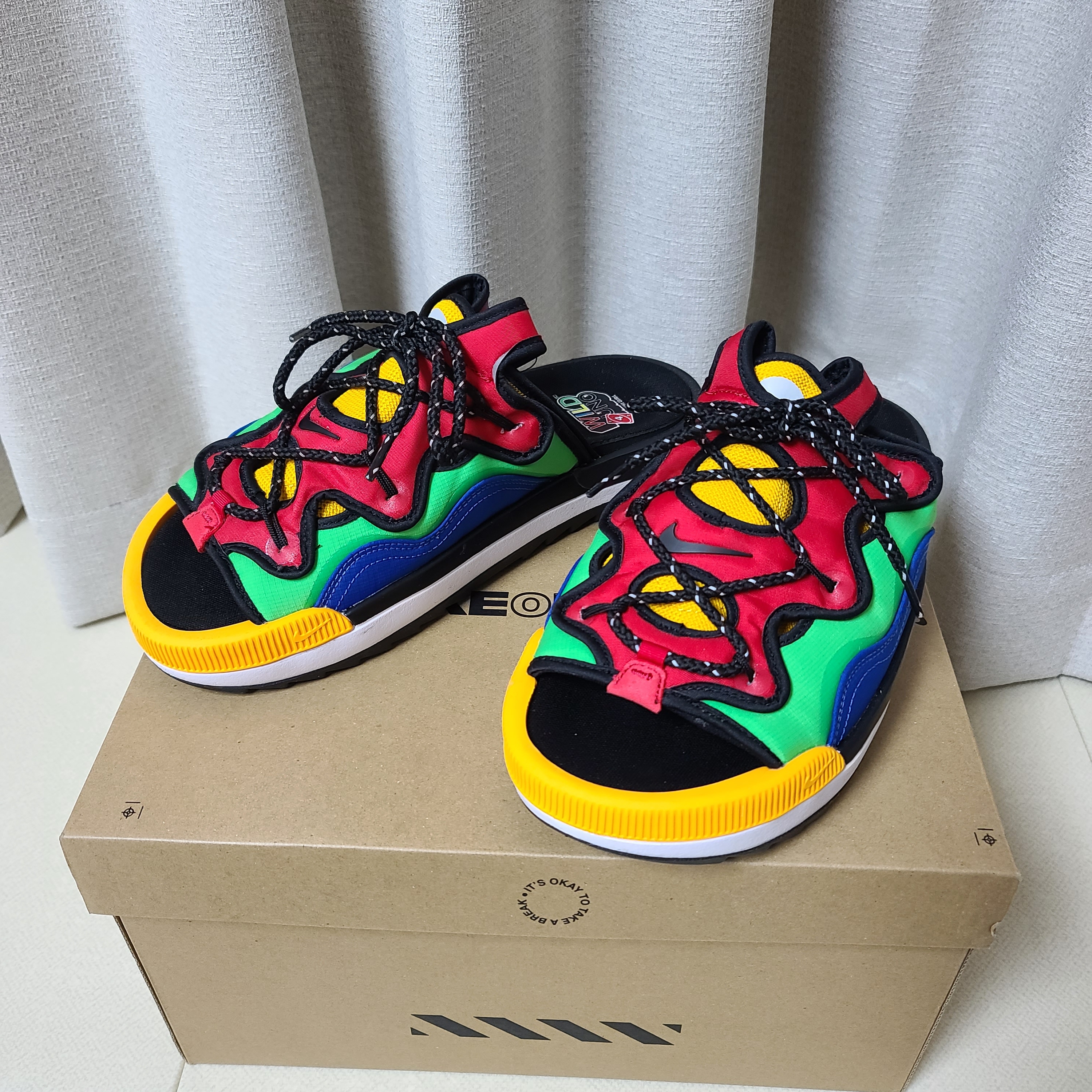 Nike x UNO Offline 2.0 PRM QS Multi-Color 착용 스타일 - 3
