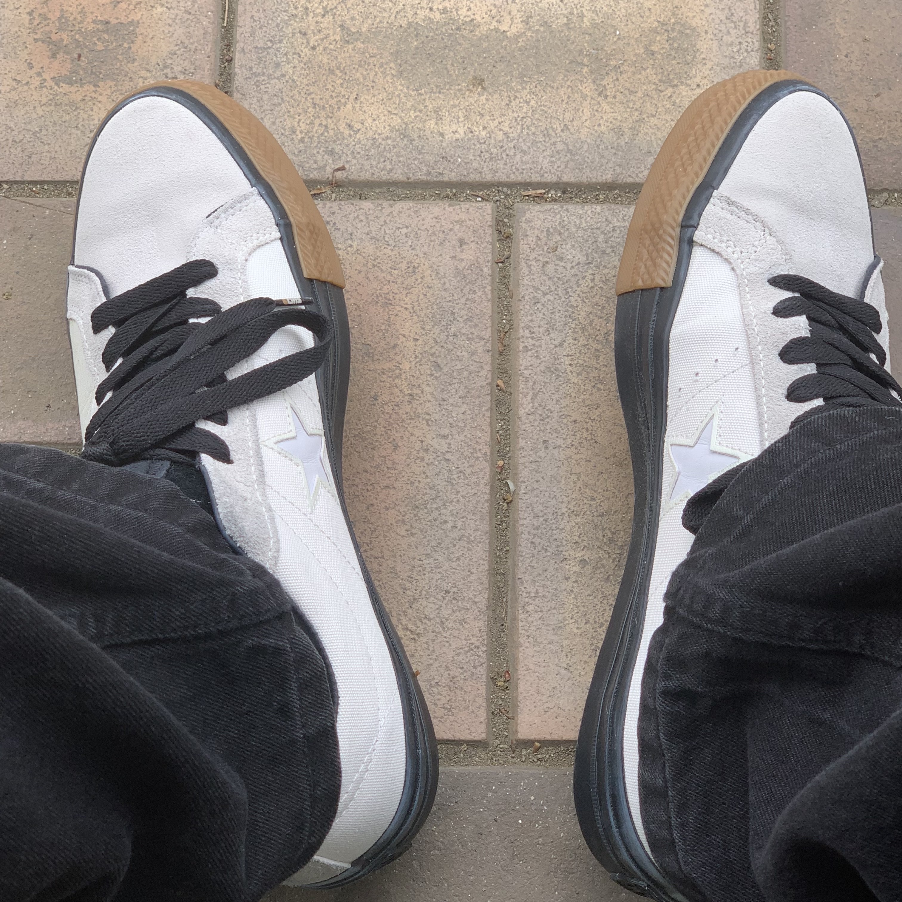 Converse x Carhartt WIP One Star Pro Low White 착용 스타일
