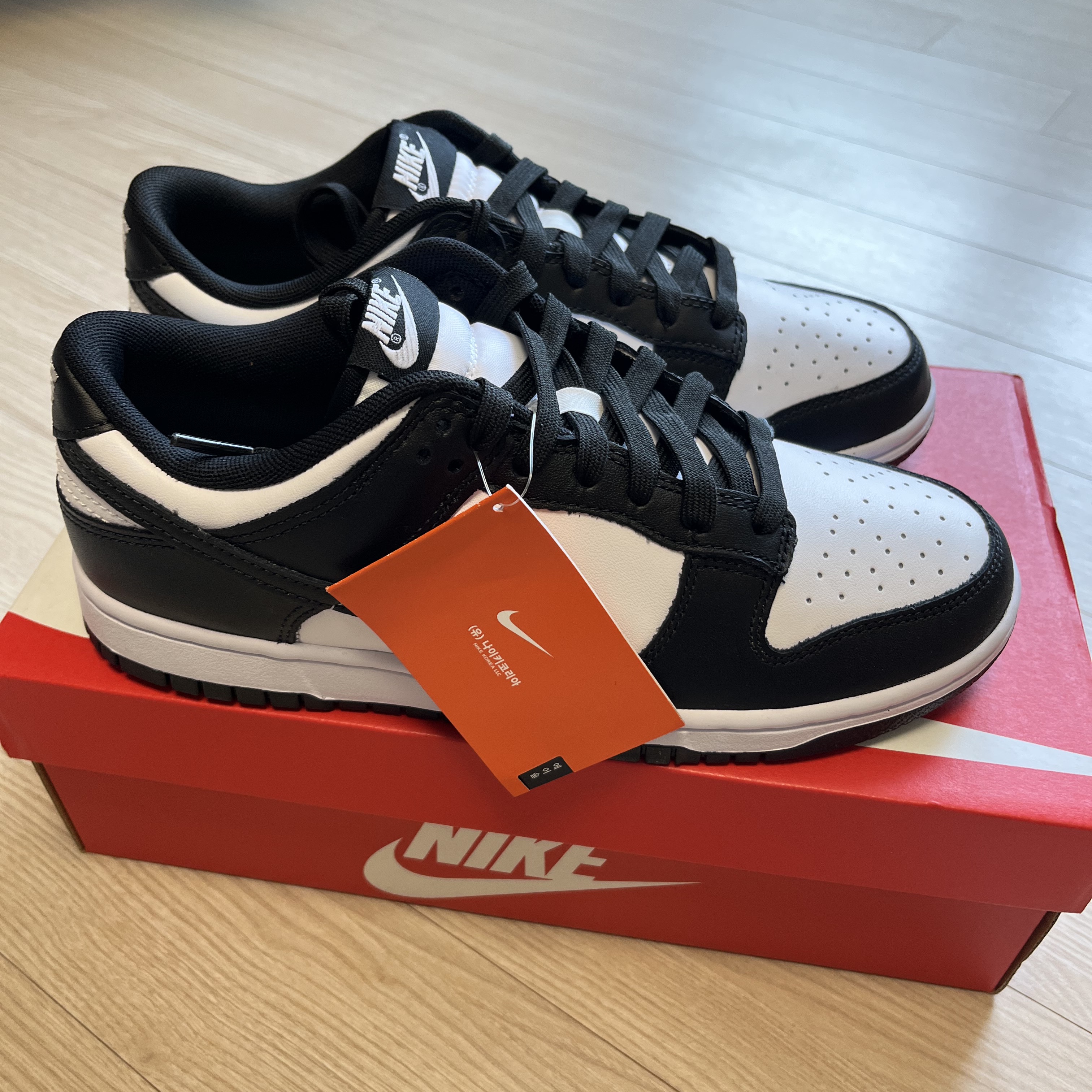 Nike Dunk Low Retro Black 착용 스타일 - 4