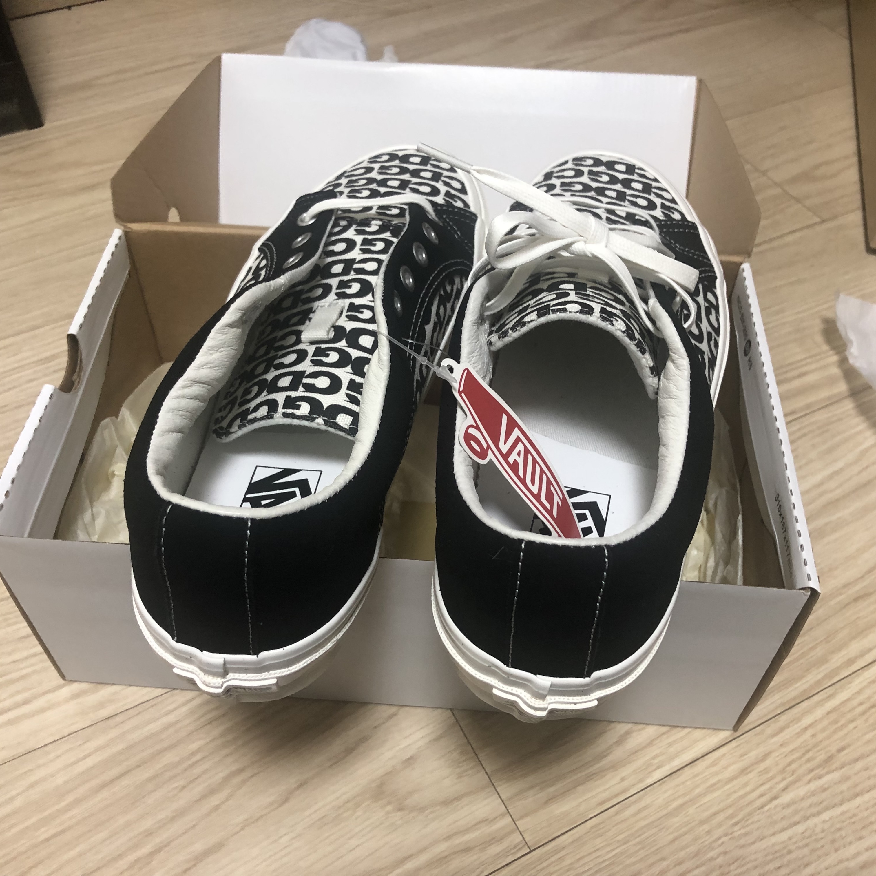 Vans Vault x CDG Lampin LX 2021 착용 스타일 - 2