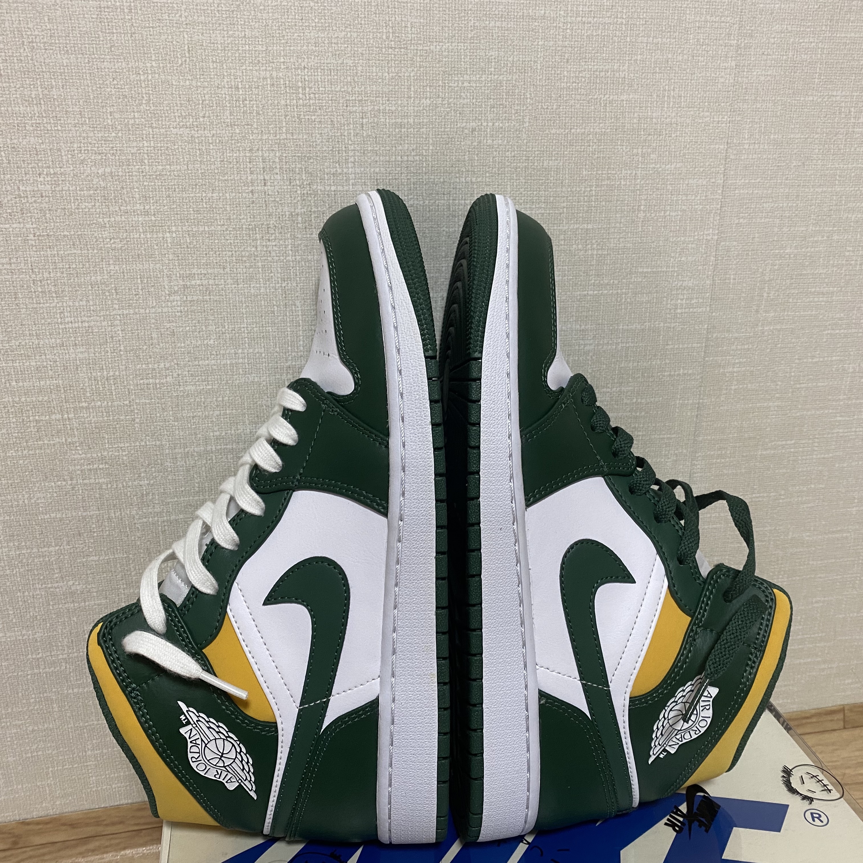 Jordan 1 Mid Sonics 2021 착용 스타일 - 1