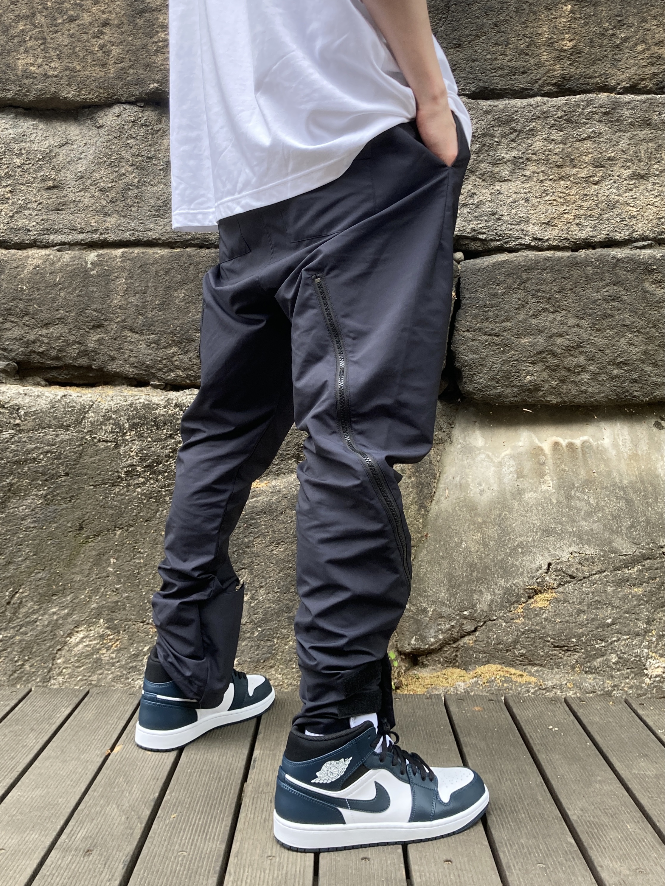 Jordan 1 Mid Dark Teal, Essentials x New Era Retro Crown Strapback Navy 착용 스타일 - 4