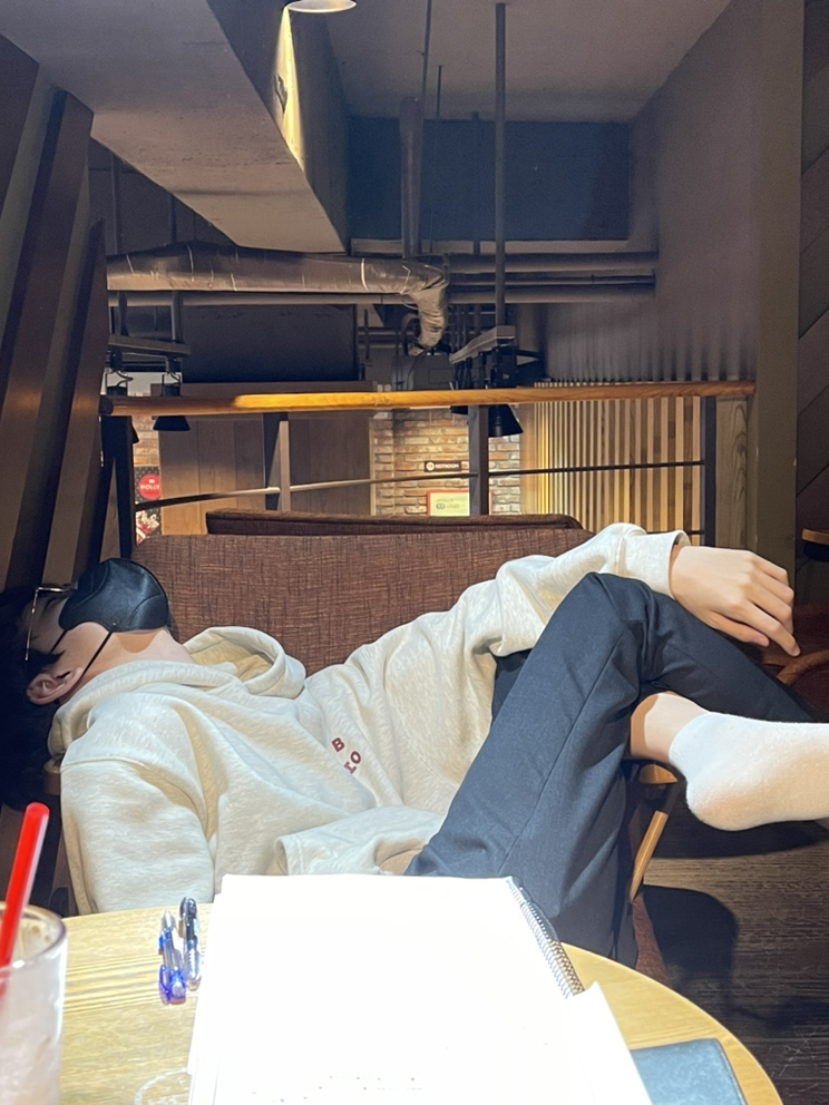 KREAM 프로필 이미지