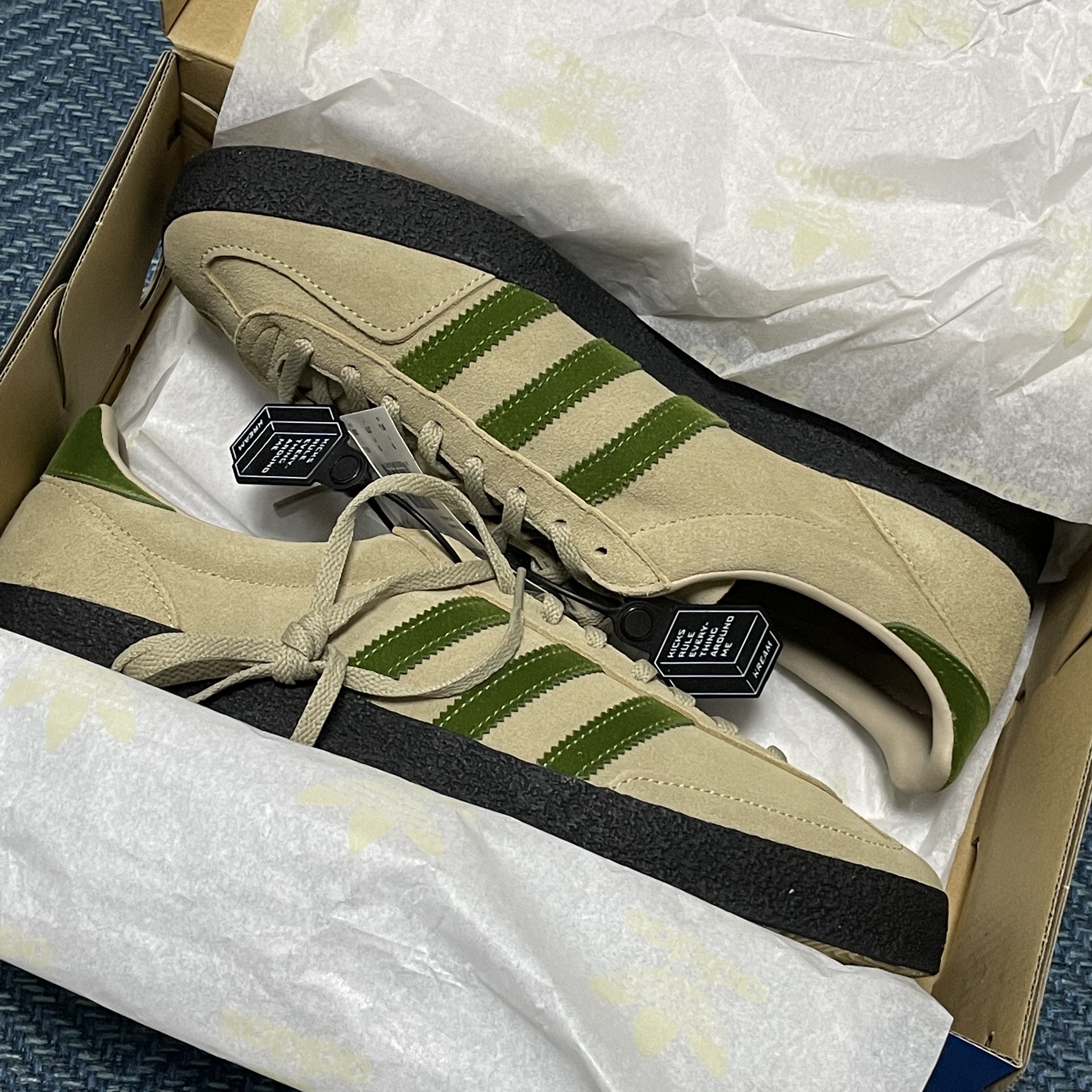 Adidas Spezial Lotherton Tech Gold Craft Green 착용 스타일