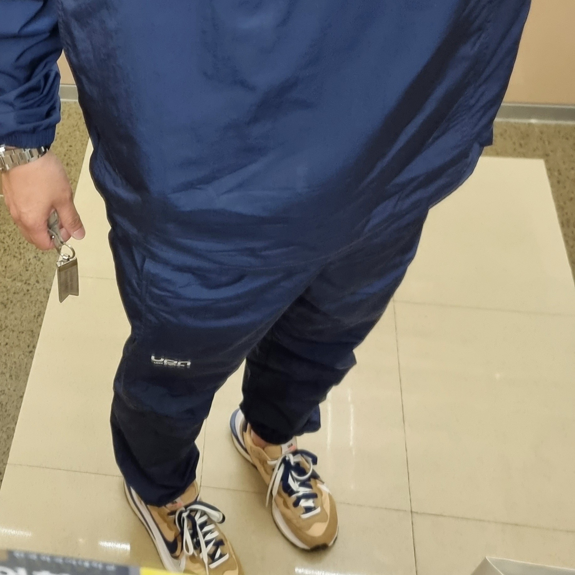 Nike x Sacai VaporWaffle Sesame and Blue Void 착용 스타일