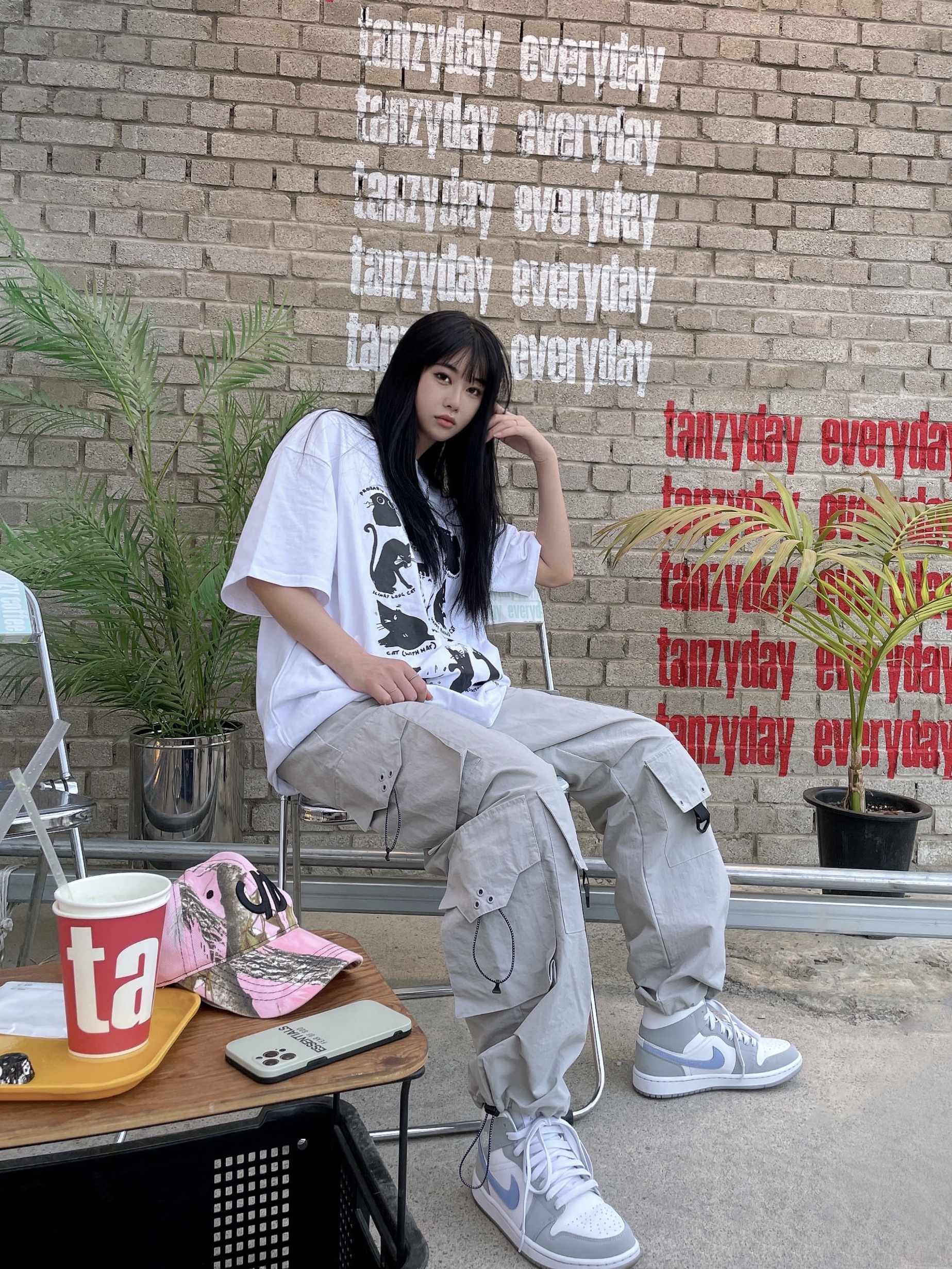 (W) Jordan 1 Mid Wolf Grey 착용 스타일 - 2