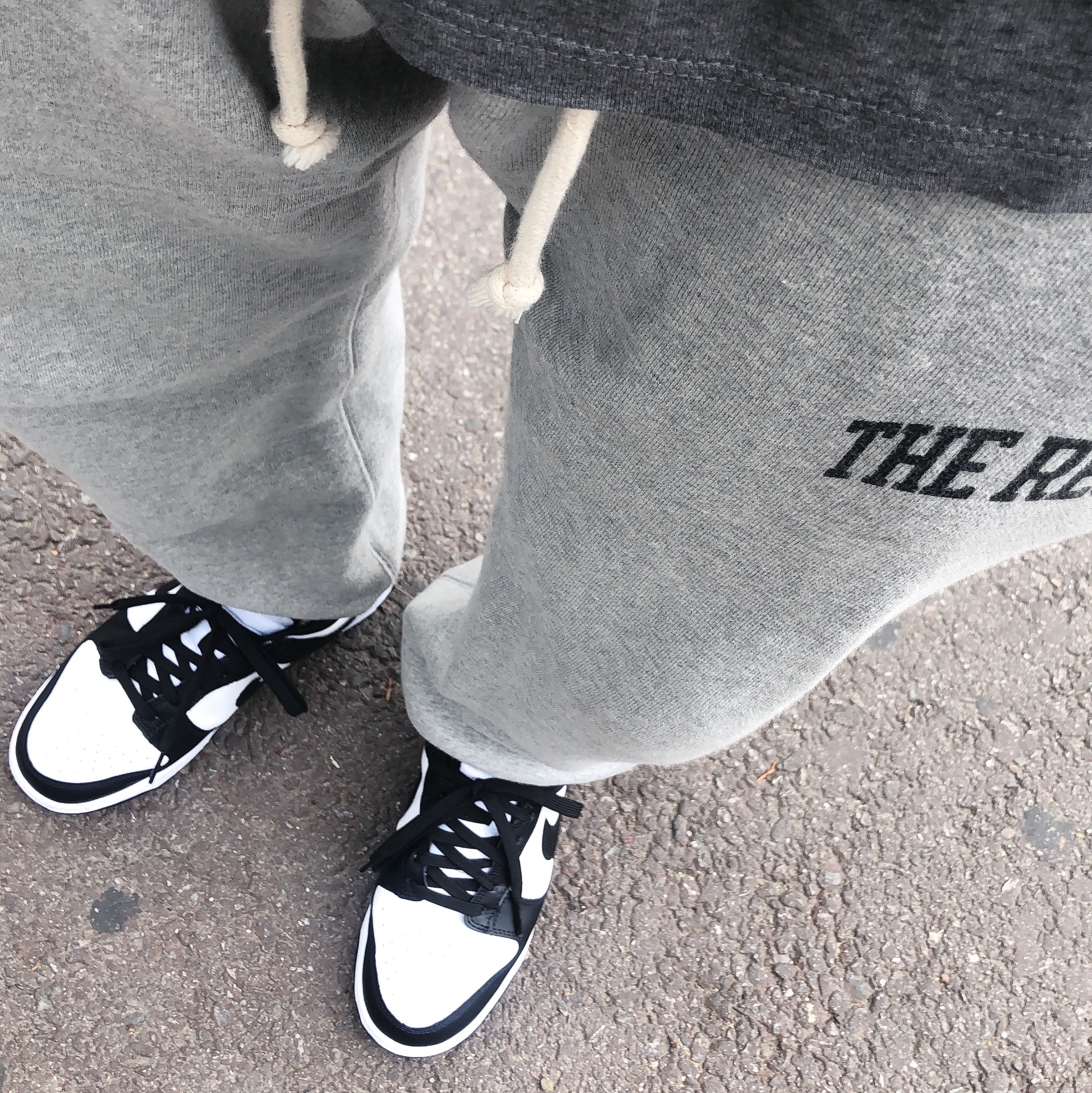 Nike Dunk Low Retro Black 착용 스타일