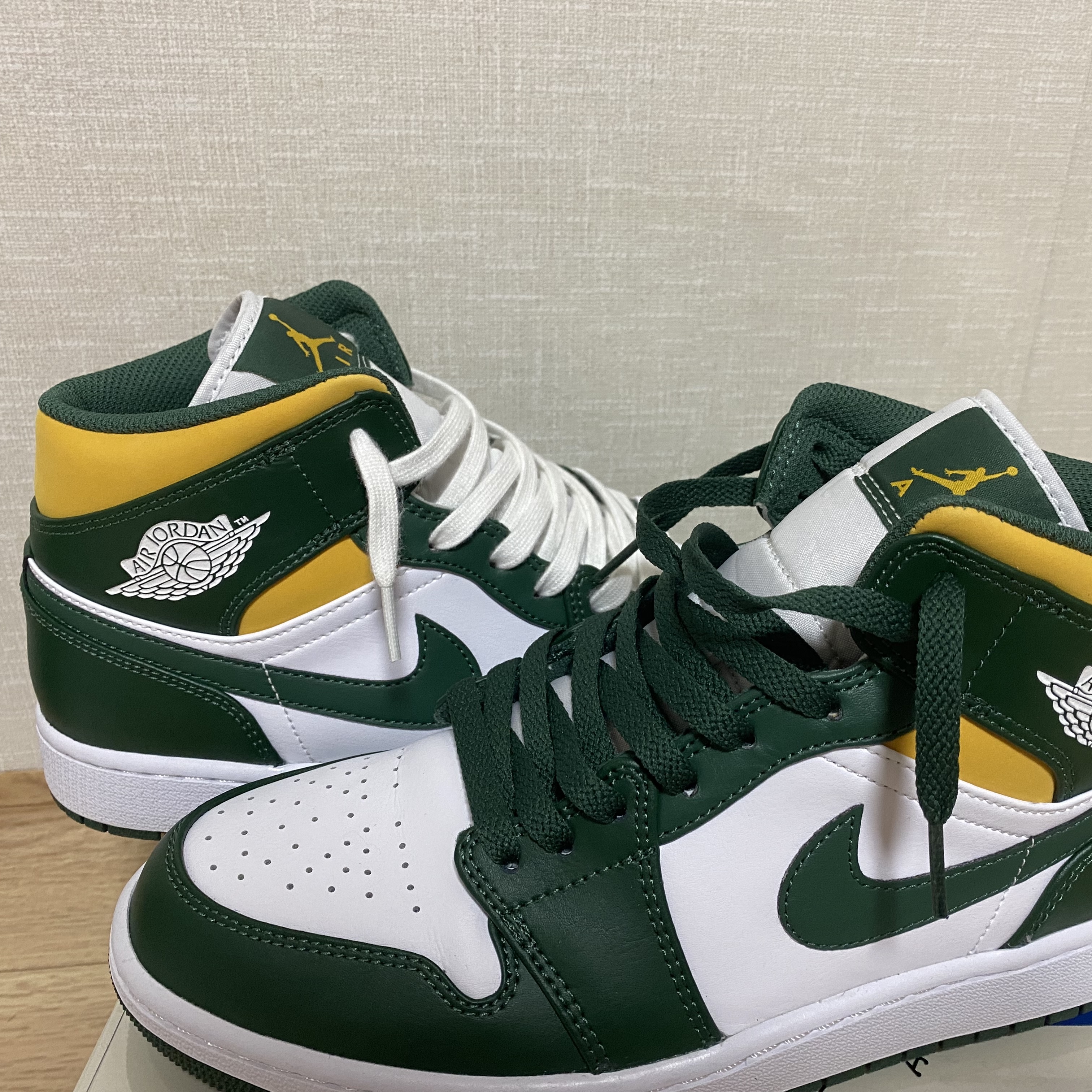 Jordan 1 Mid Sonics 2021 착용 스타일 - 3