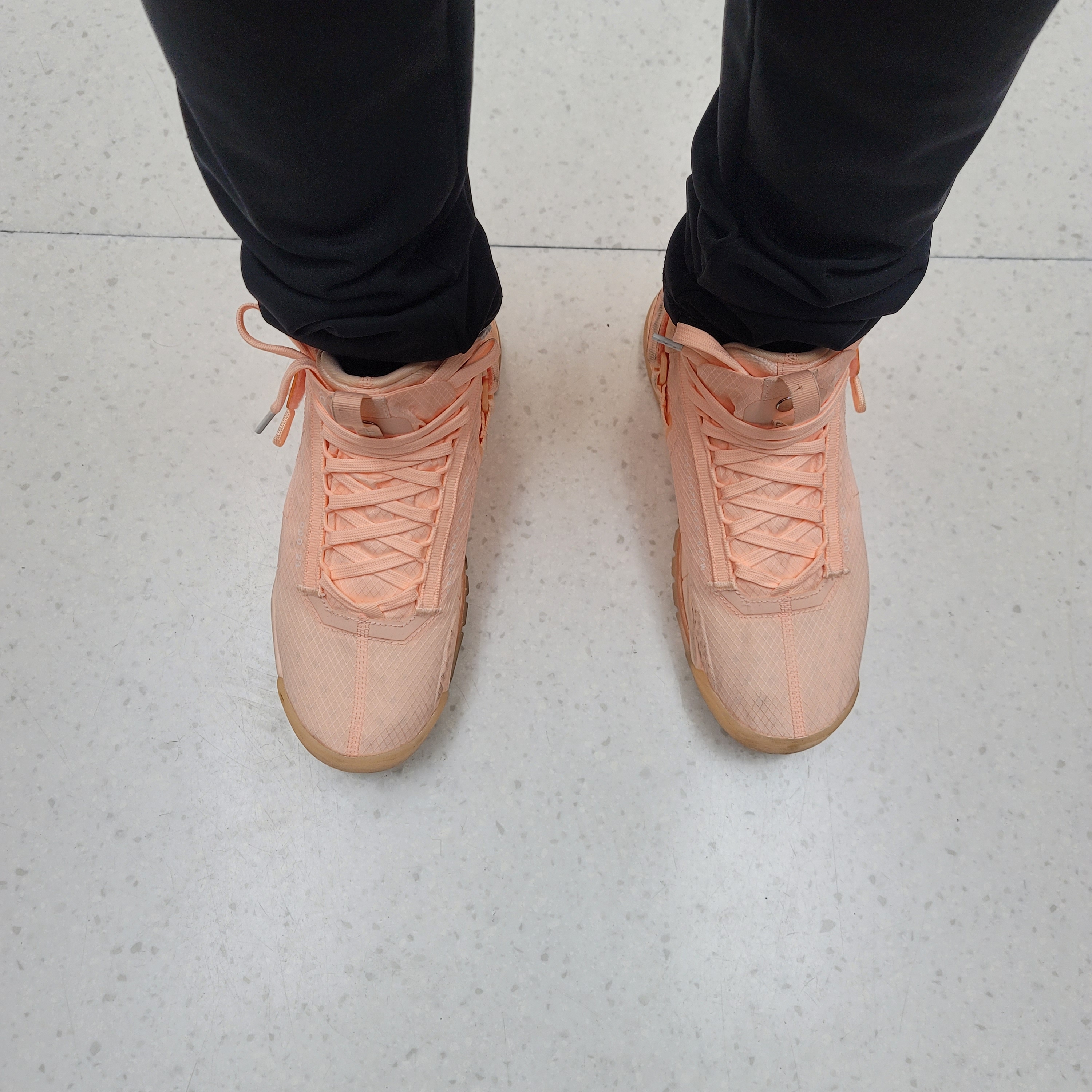 Jordan Proto Max 720 Crimson Tint 착용 스타일