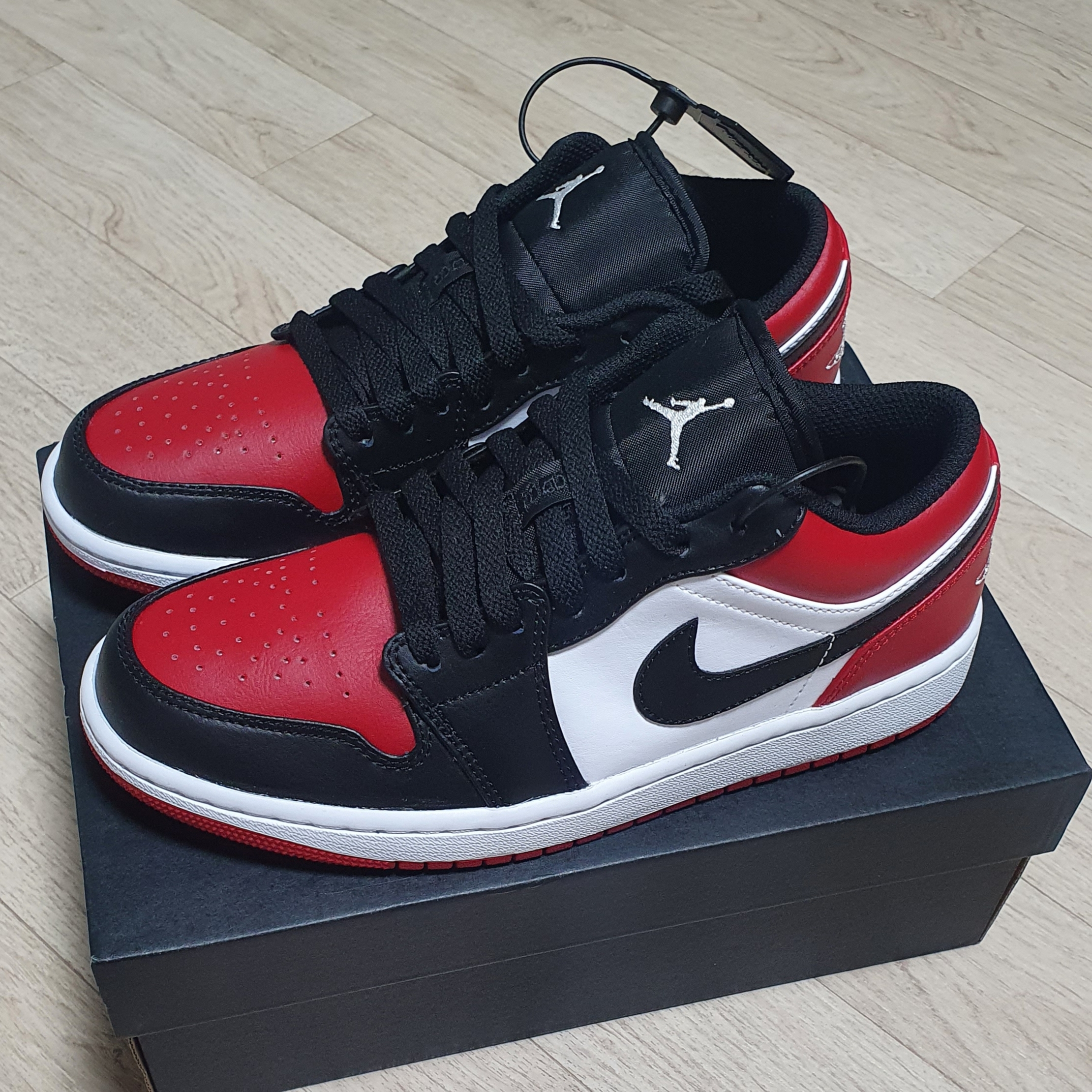 Jordan 1 Low Bred Toe 착용 스타일