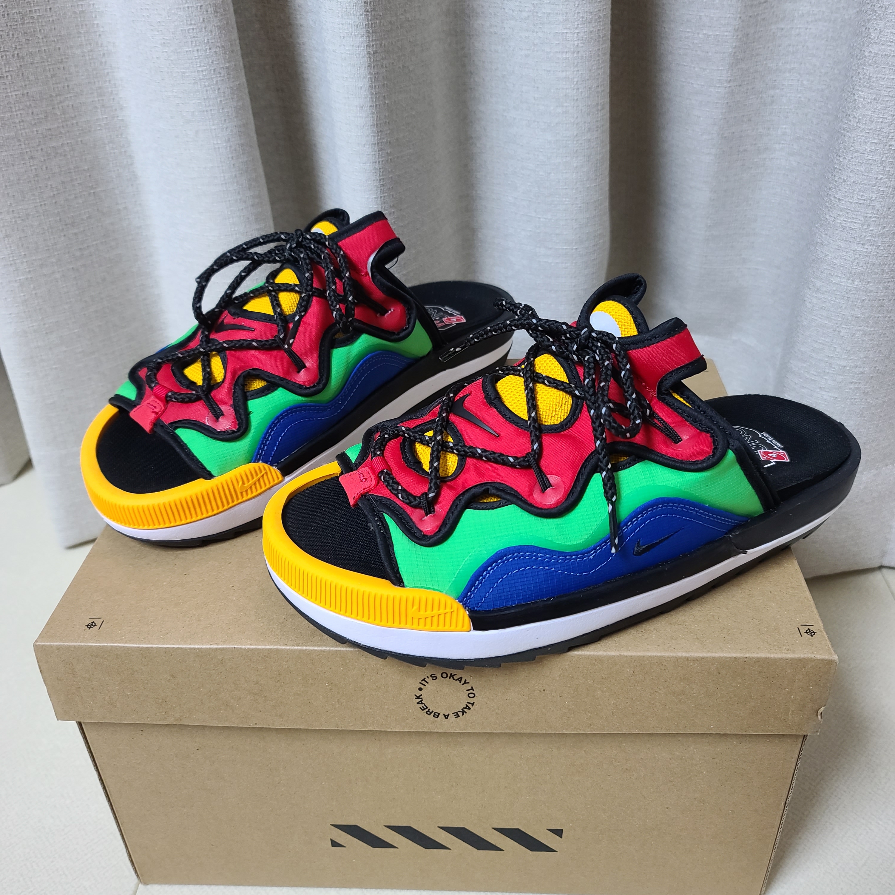 Nike x UNO Offline 2.0 PRM QS Multi-Color 착용 스타일 - 2