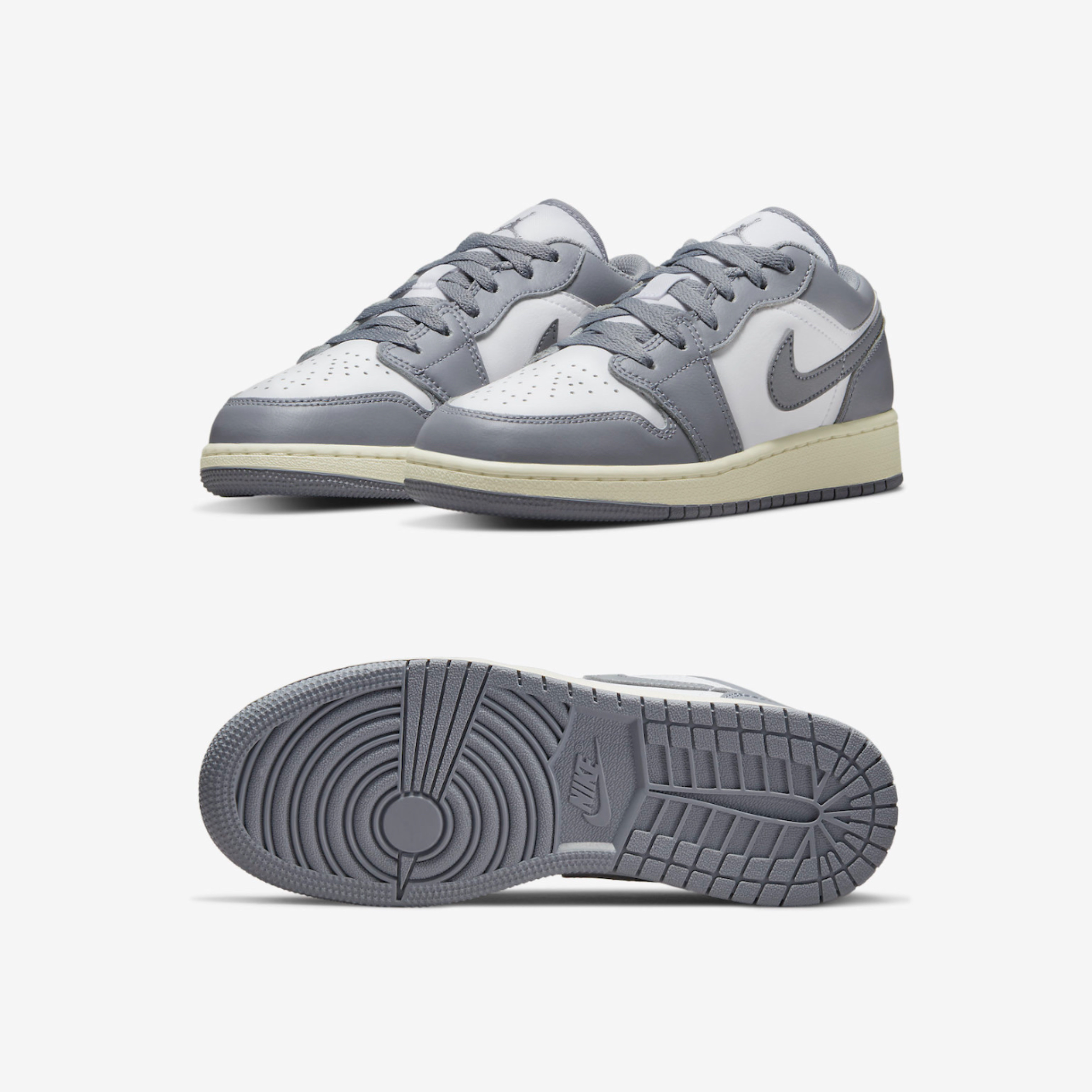 Jordan 1 Low Stealth and White 착용 스타일 - 2