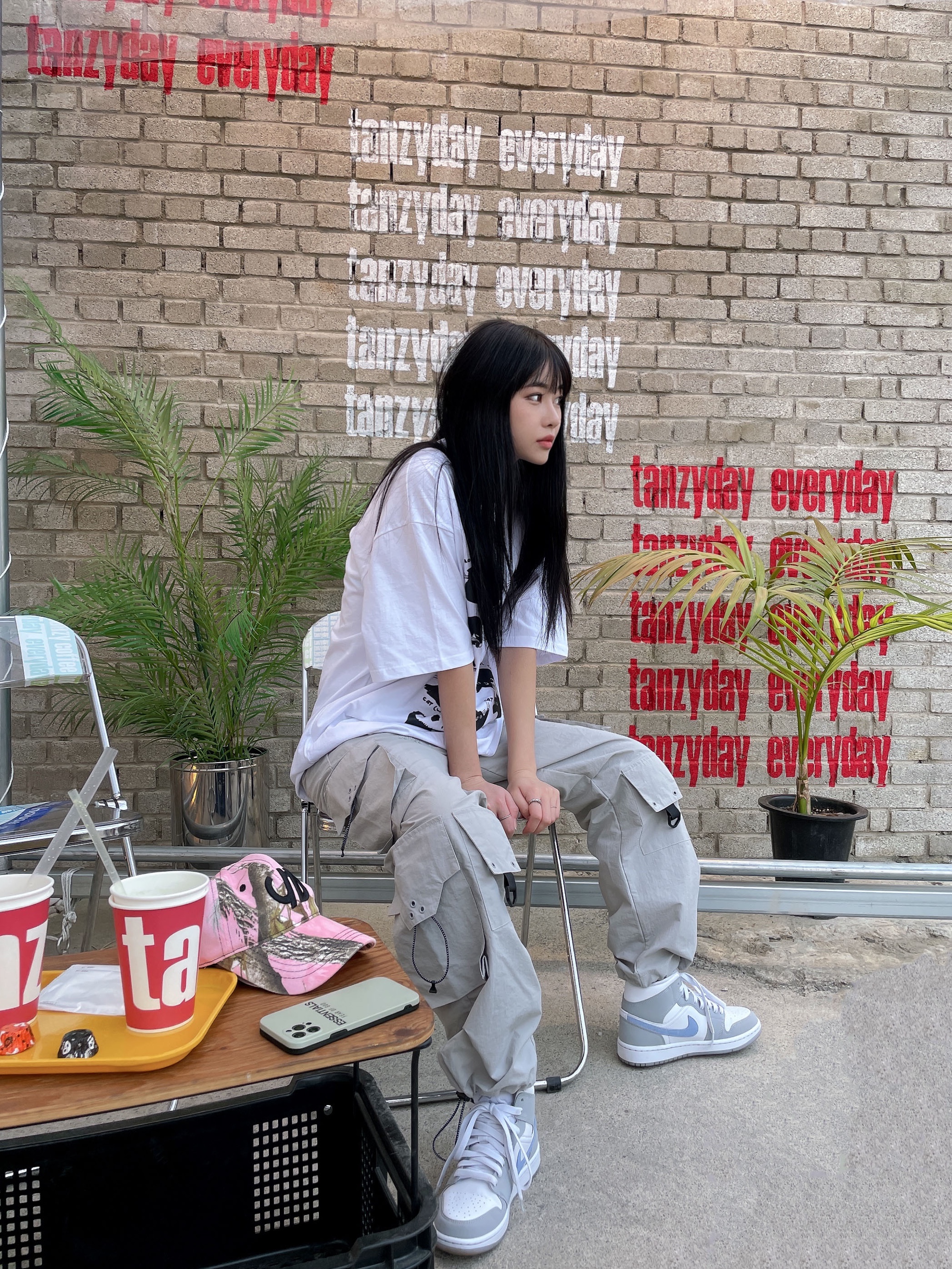 (W) Jordan 1 Mid Wolf Grey 착용 스타일 - 3