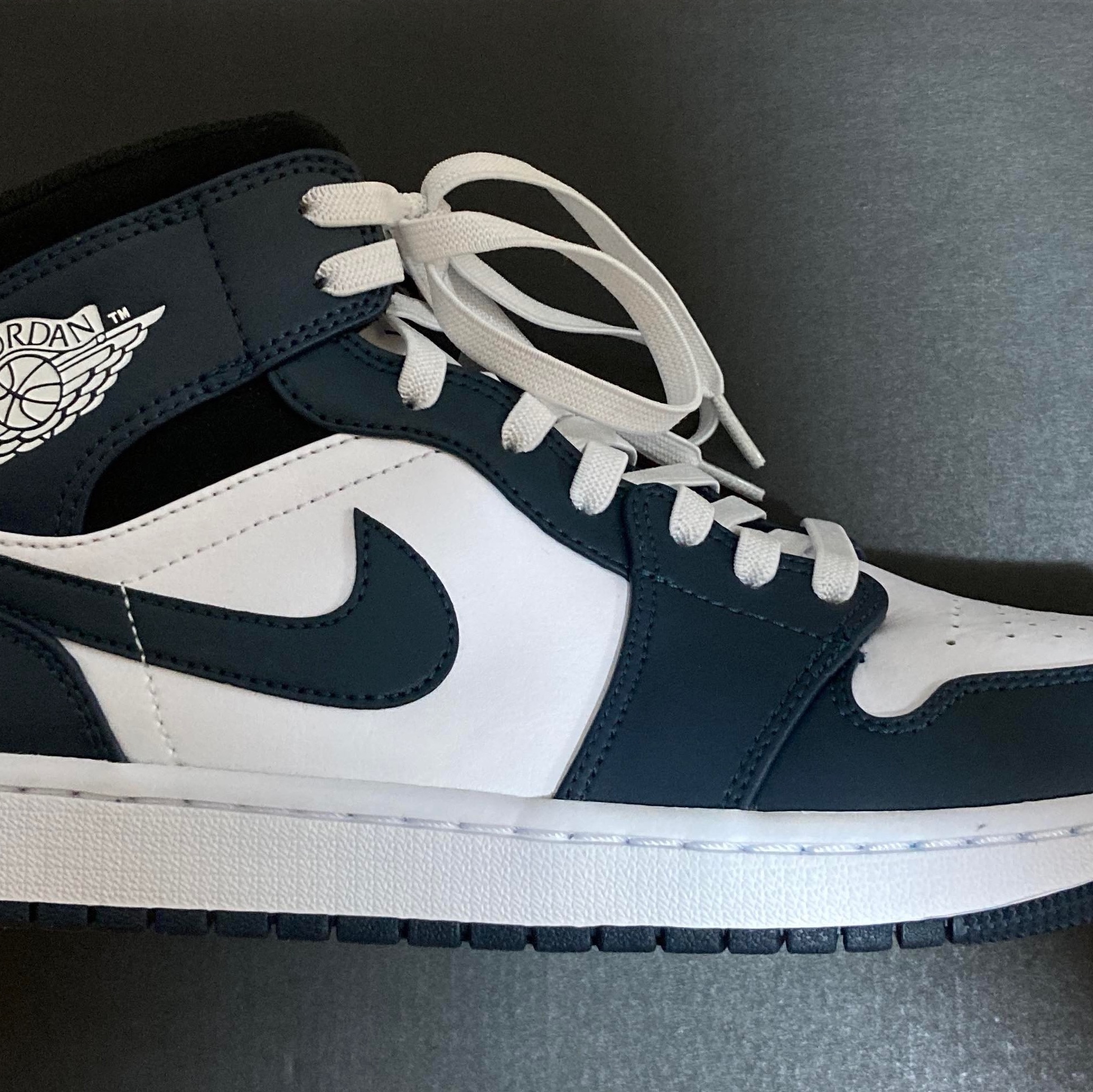 Jordan 1 Mid Dark Teal 착용 스타일 - 2