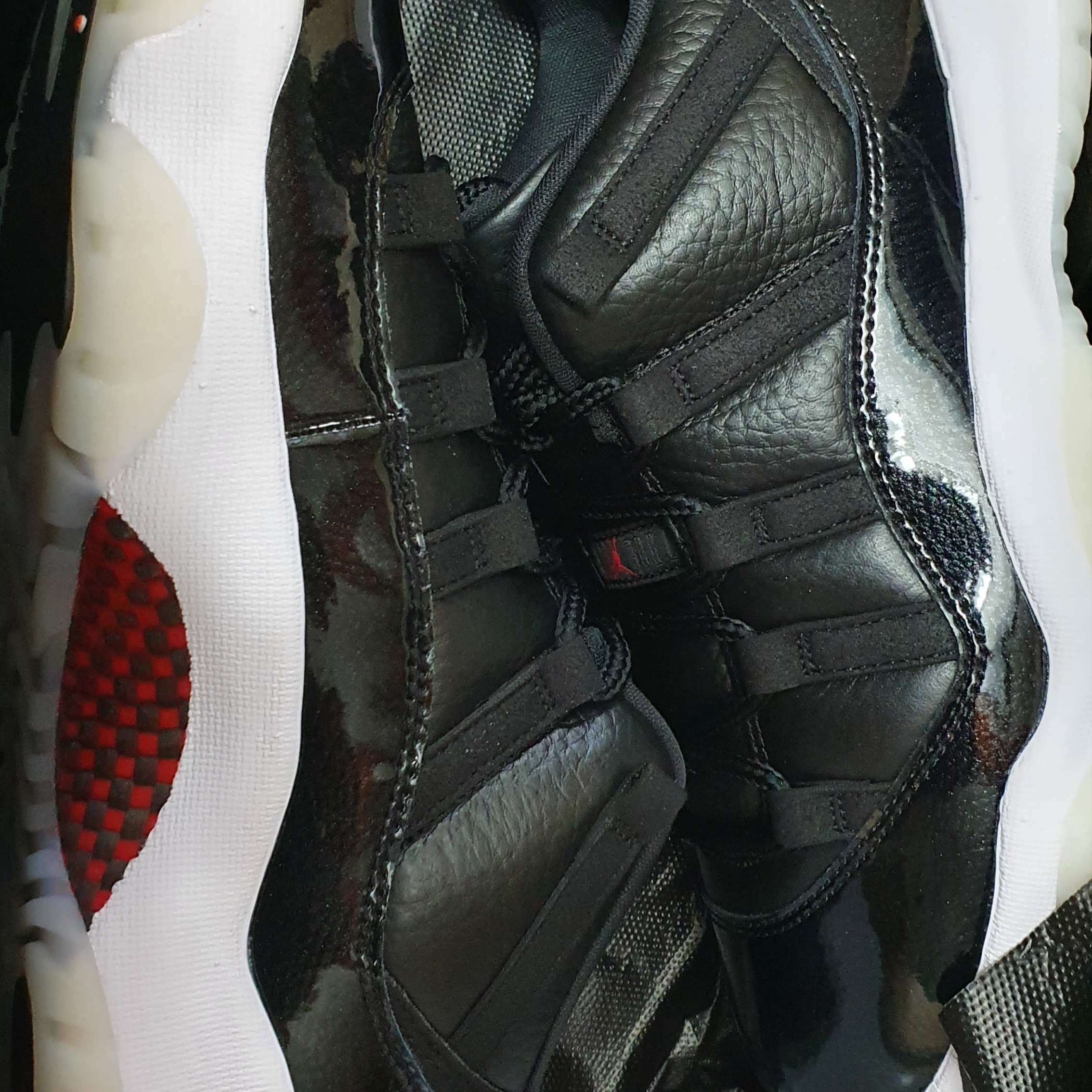 Jordan 11 Retro Low 72-10 착용 스타일