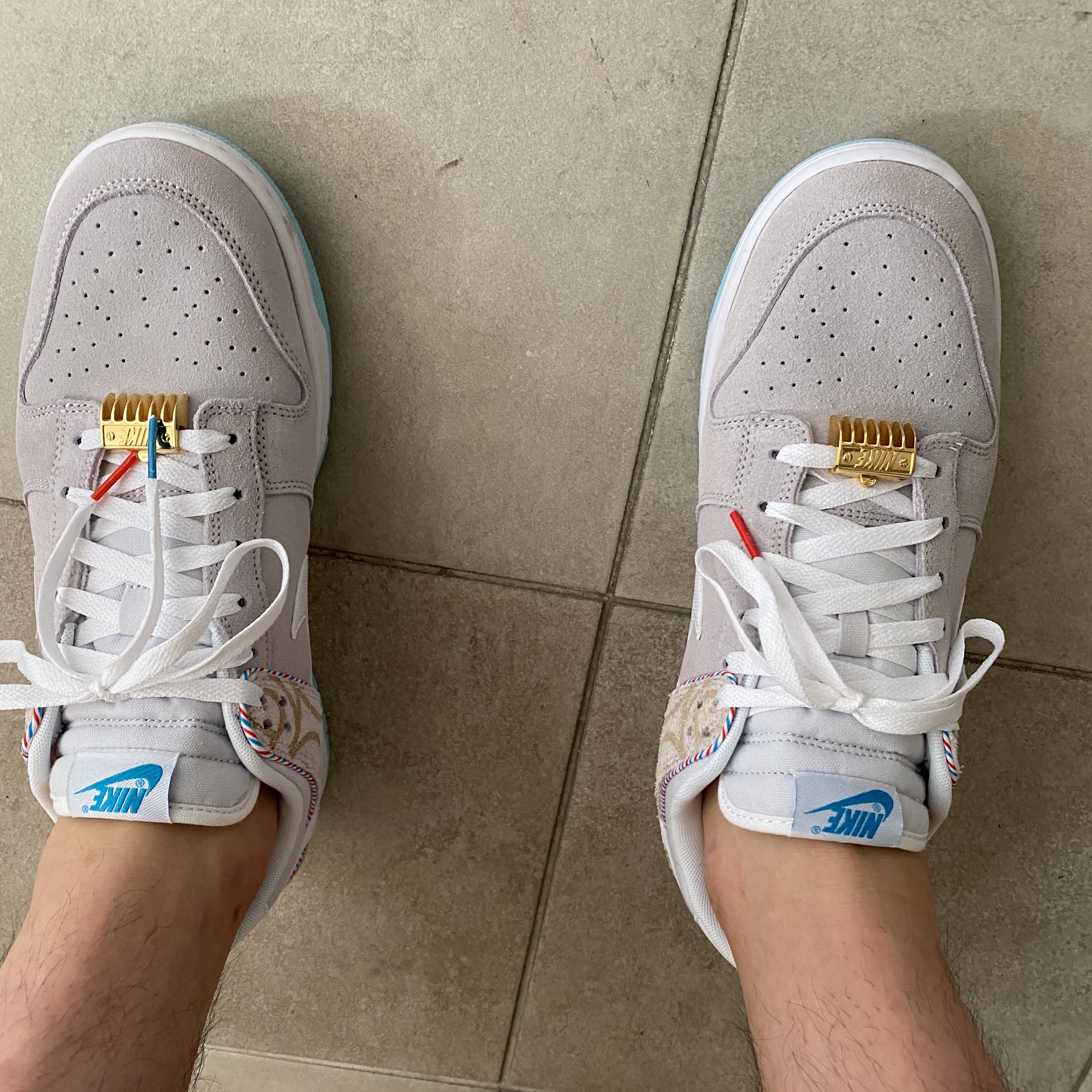 Nike Dunk Low Retro SE Barber Shop Grey 착용 스타일