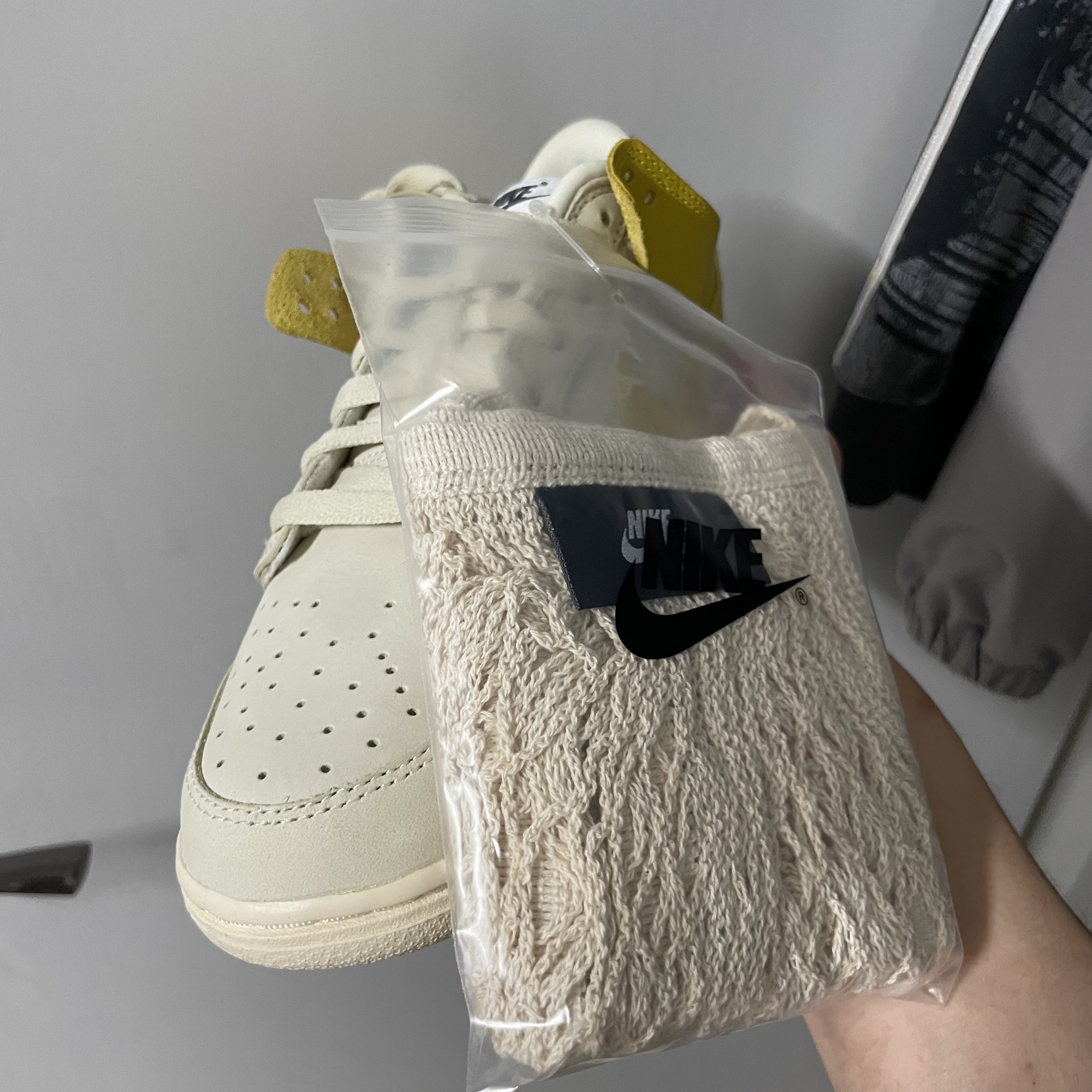 (W) Nike Dunk Low LX Banana 착용 스타일 - 2