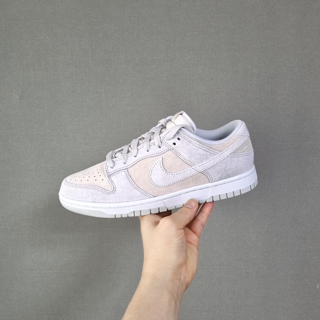 Nike Dunk Low Retro PRM Vast Grey 착용 스타일