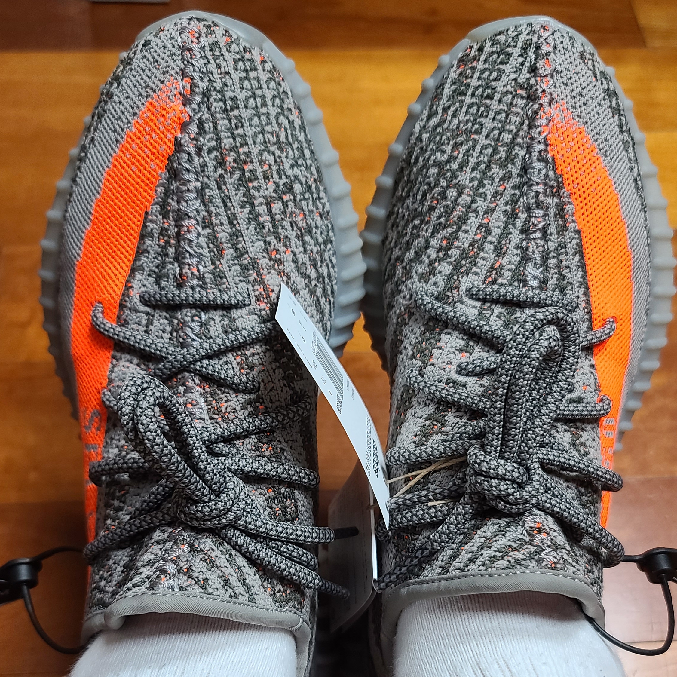 Adidas Yeezy Boost 350 V2 Beluga - Reflective 착용 스타일 - 3