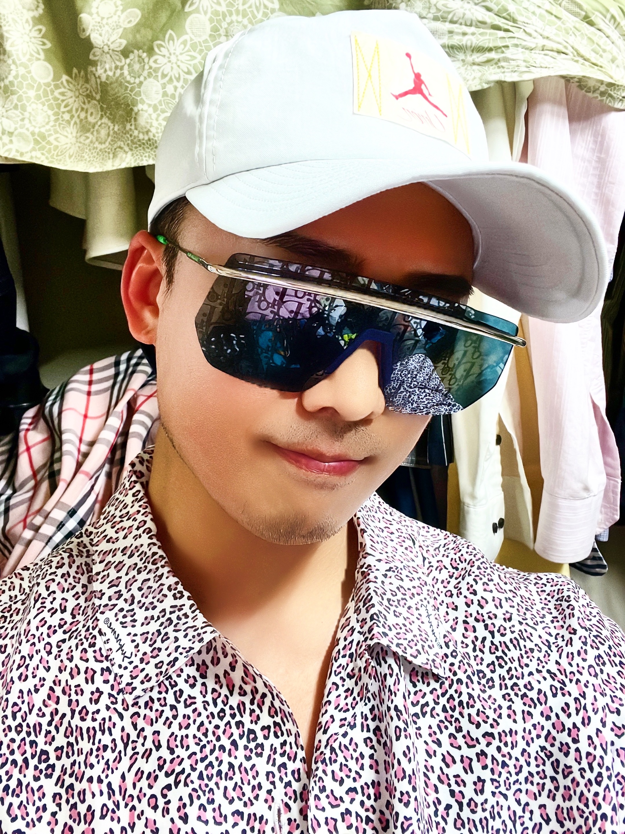 Jordan x Union Cap Photon Dust, Supreme Leopard Silk S/S Shirt Pink - 22SS 착용 스타일 - 1
