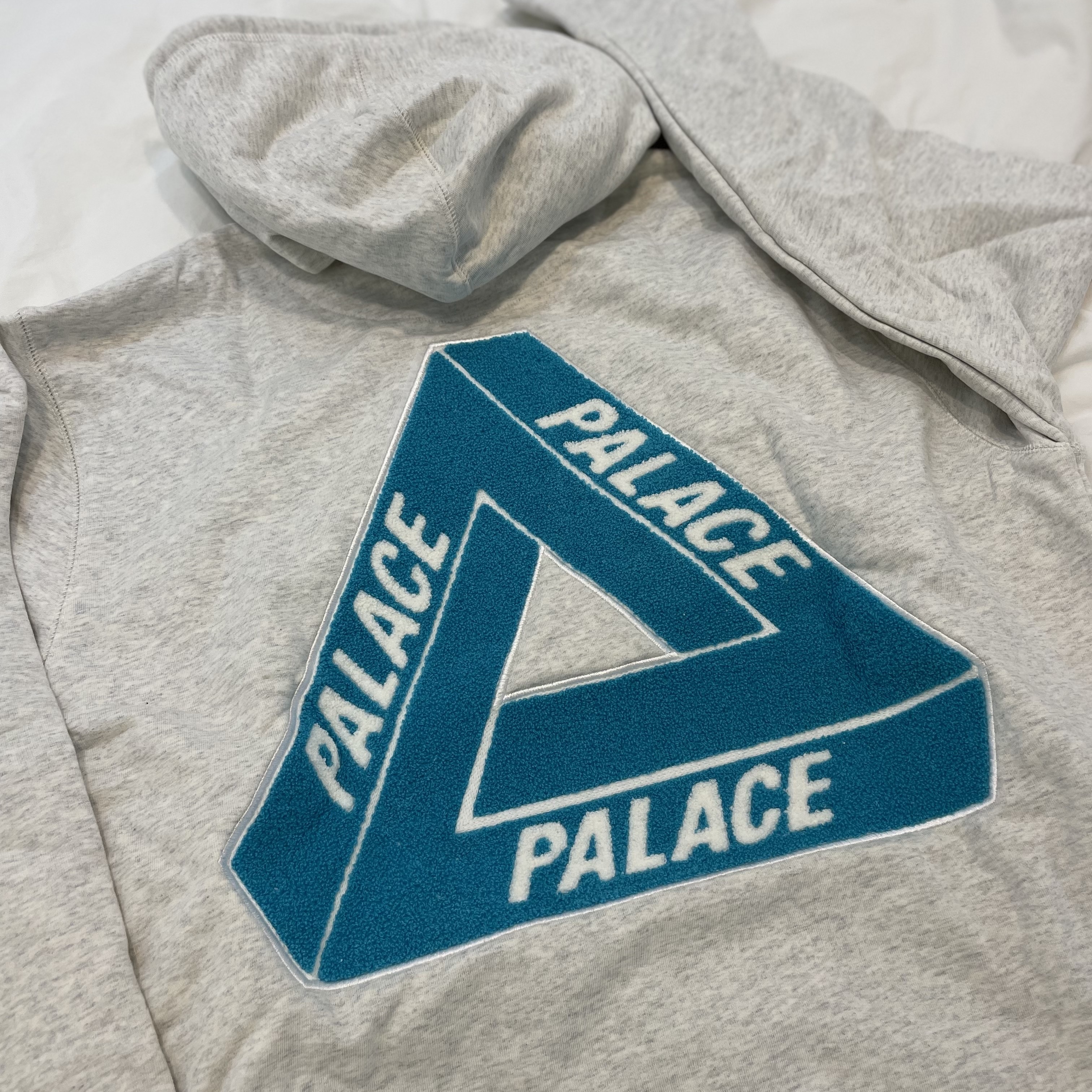 Palace Tri-Chenille Hood Light Grey Marl - 21FW 착용 스타일