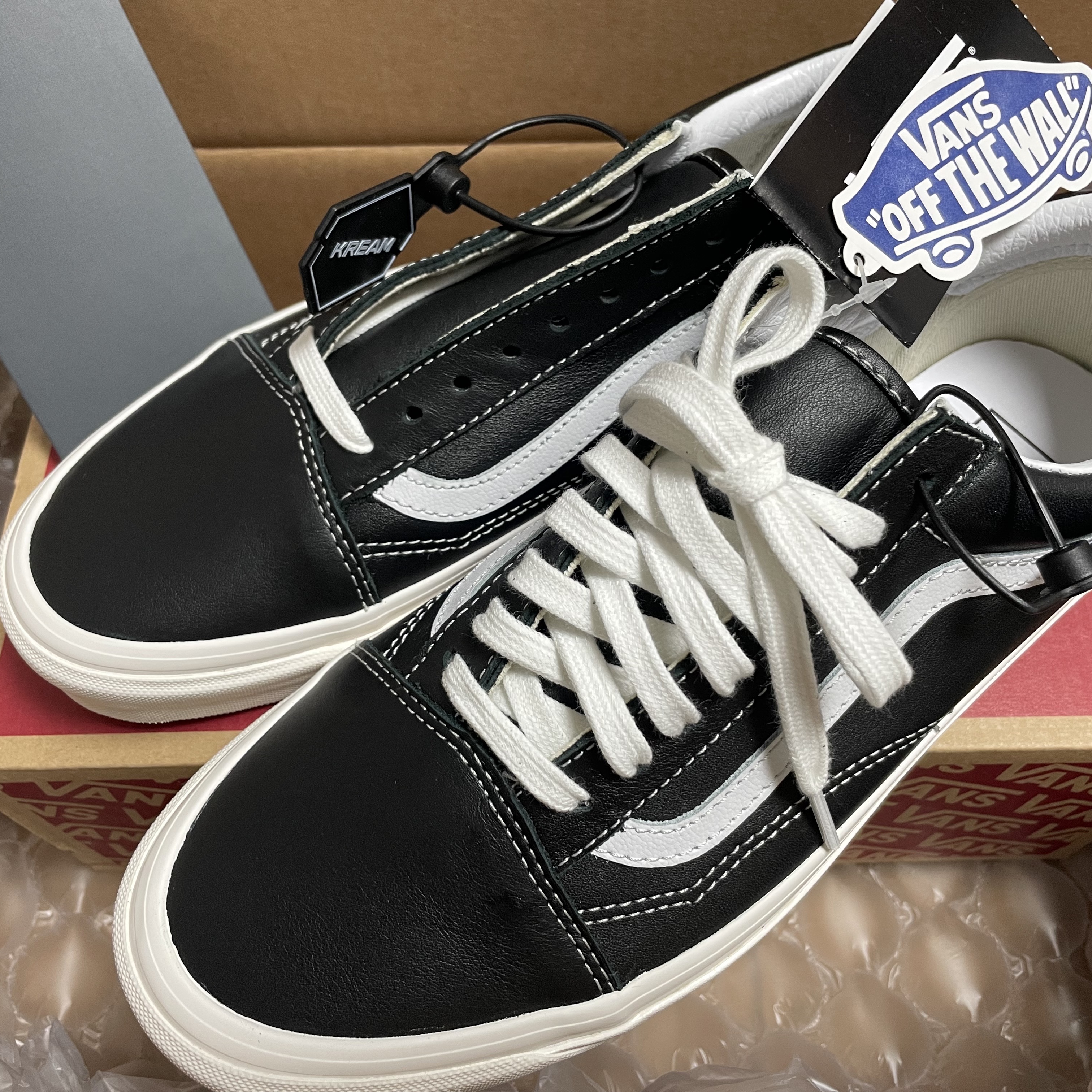 Vans Old Skool 36 DX Anaheim Factory Black Leather 착용 스타일 - 1