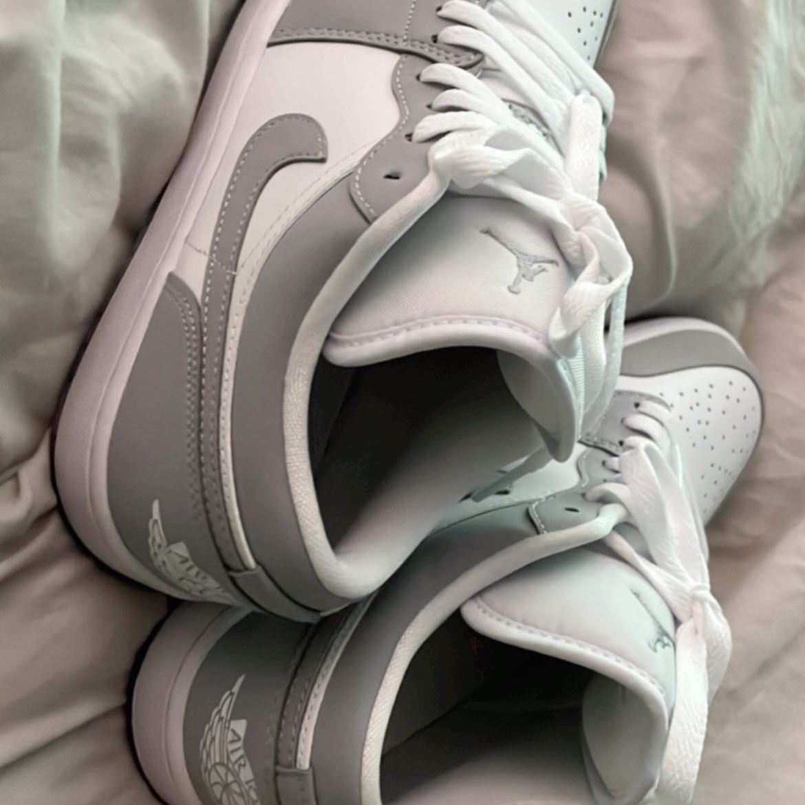 (W) Jordan 1 Low White Wolf Grey 착용 스타일