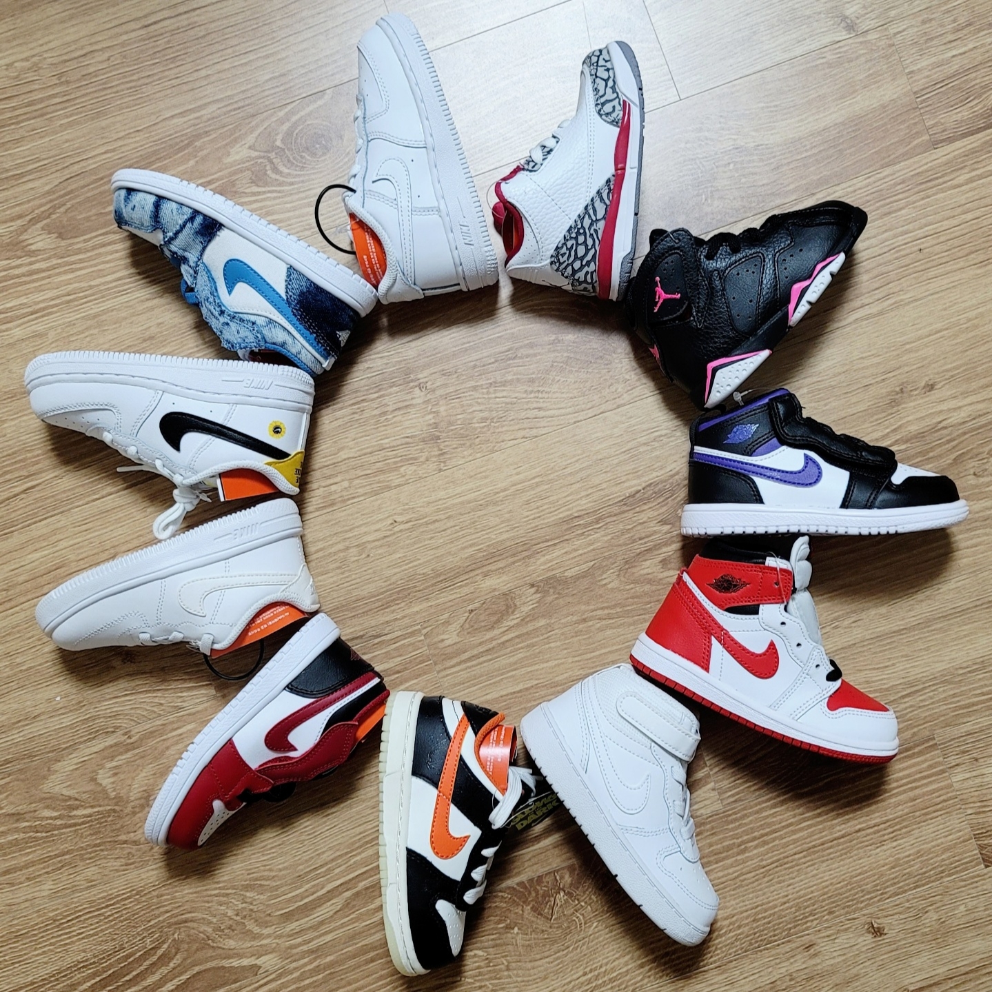 (TD) Nike Dunk Low PRM Halloween, (TD) Jordan 1 Retro High OG Heritage 착용 스타일
