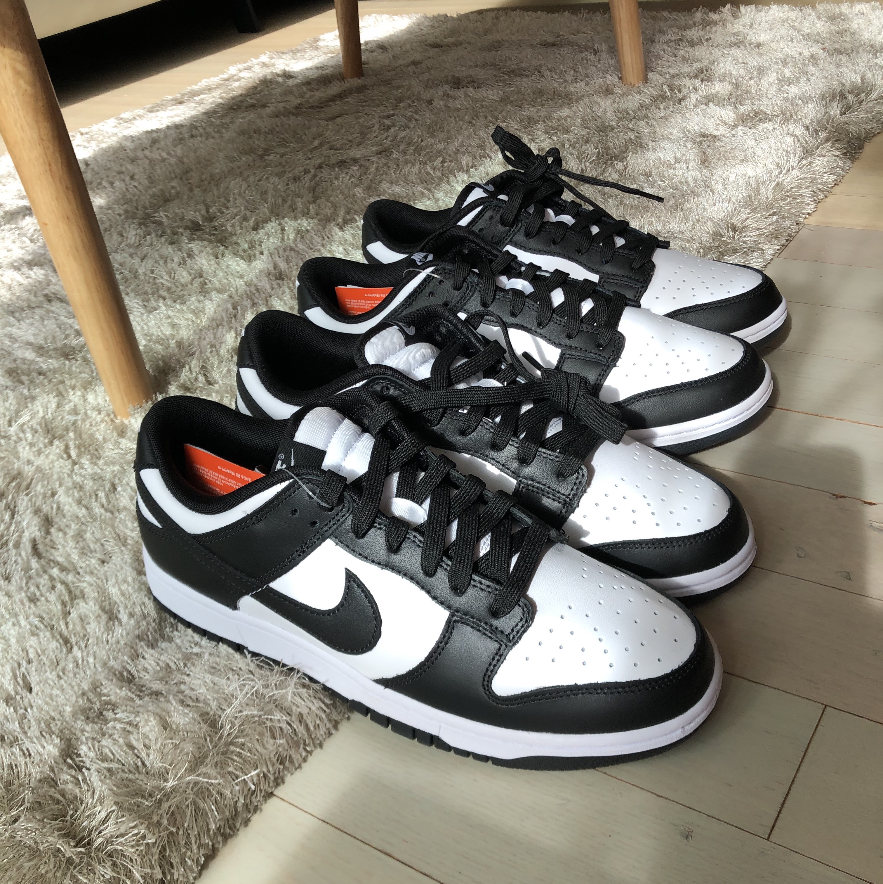 Nike Dunk Low Retro Black 착용 스타일 - 2