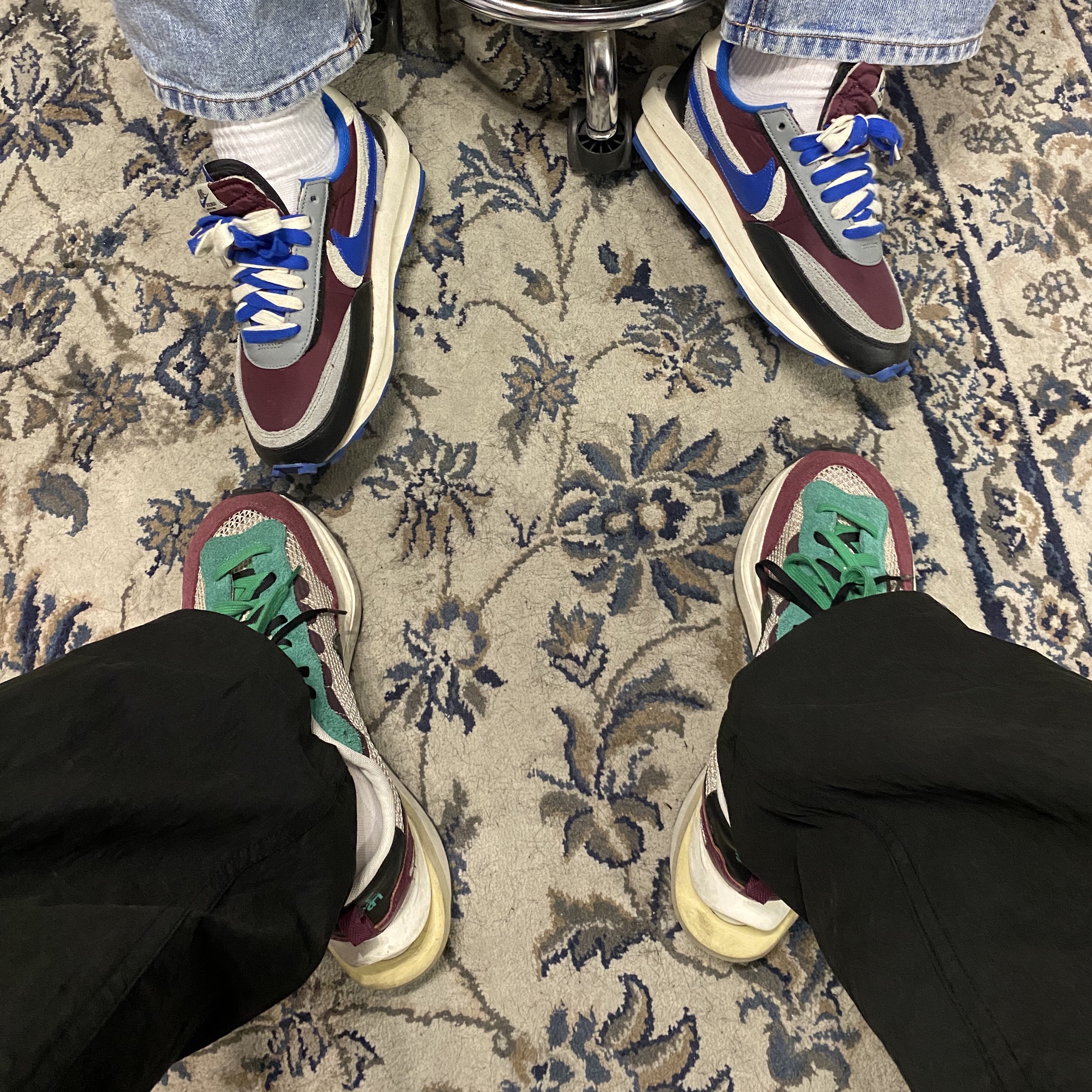 Nike x Sacai x Undercover LDWaffle Night Maroon Team Royal, Nike x Sacai VaporWaffle String & Black Villain Red 착용 스타일