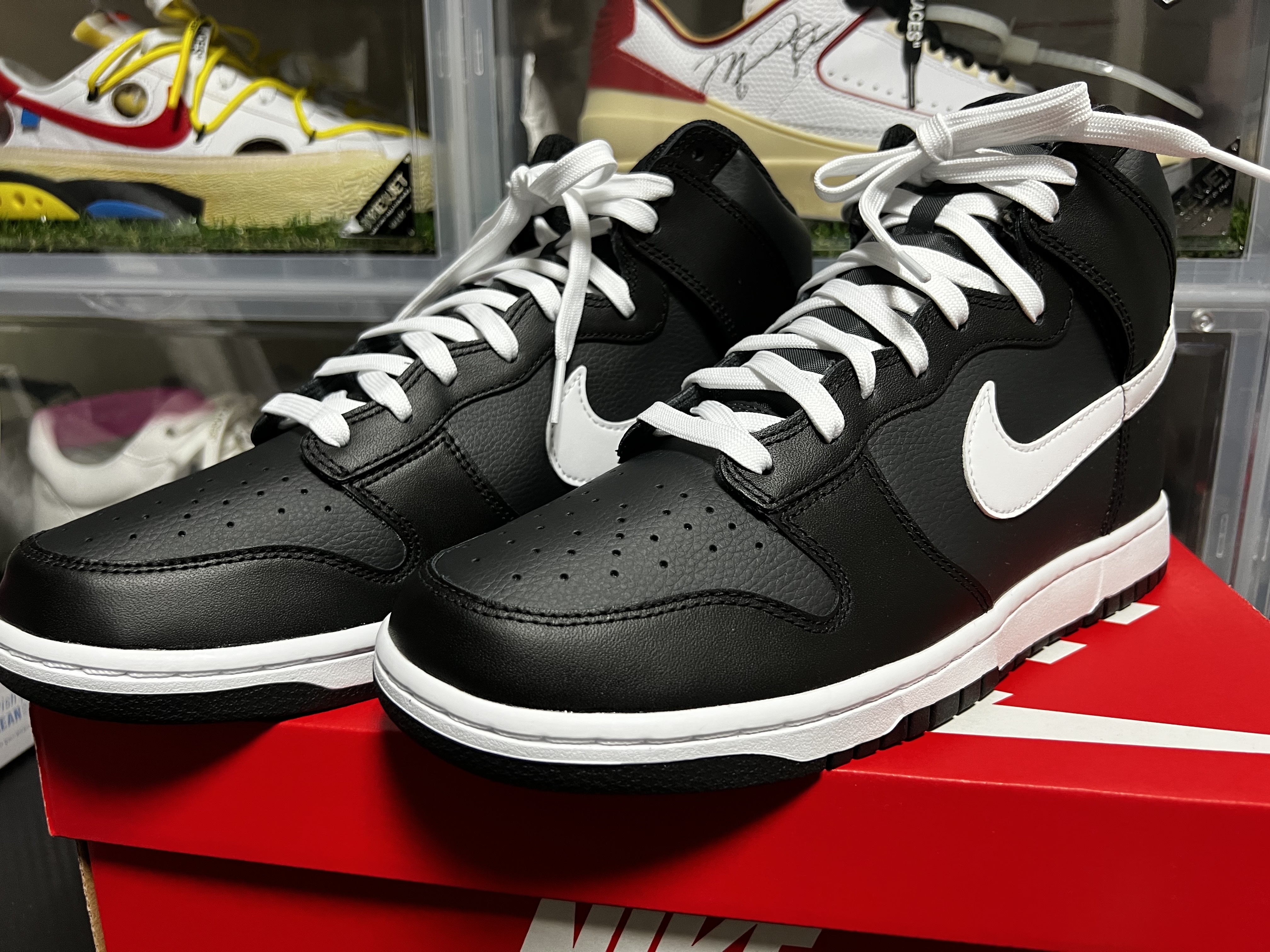 Nike Dunk High Retro Anthracite White Black 착용 스타일 - 2